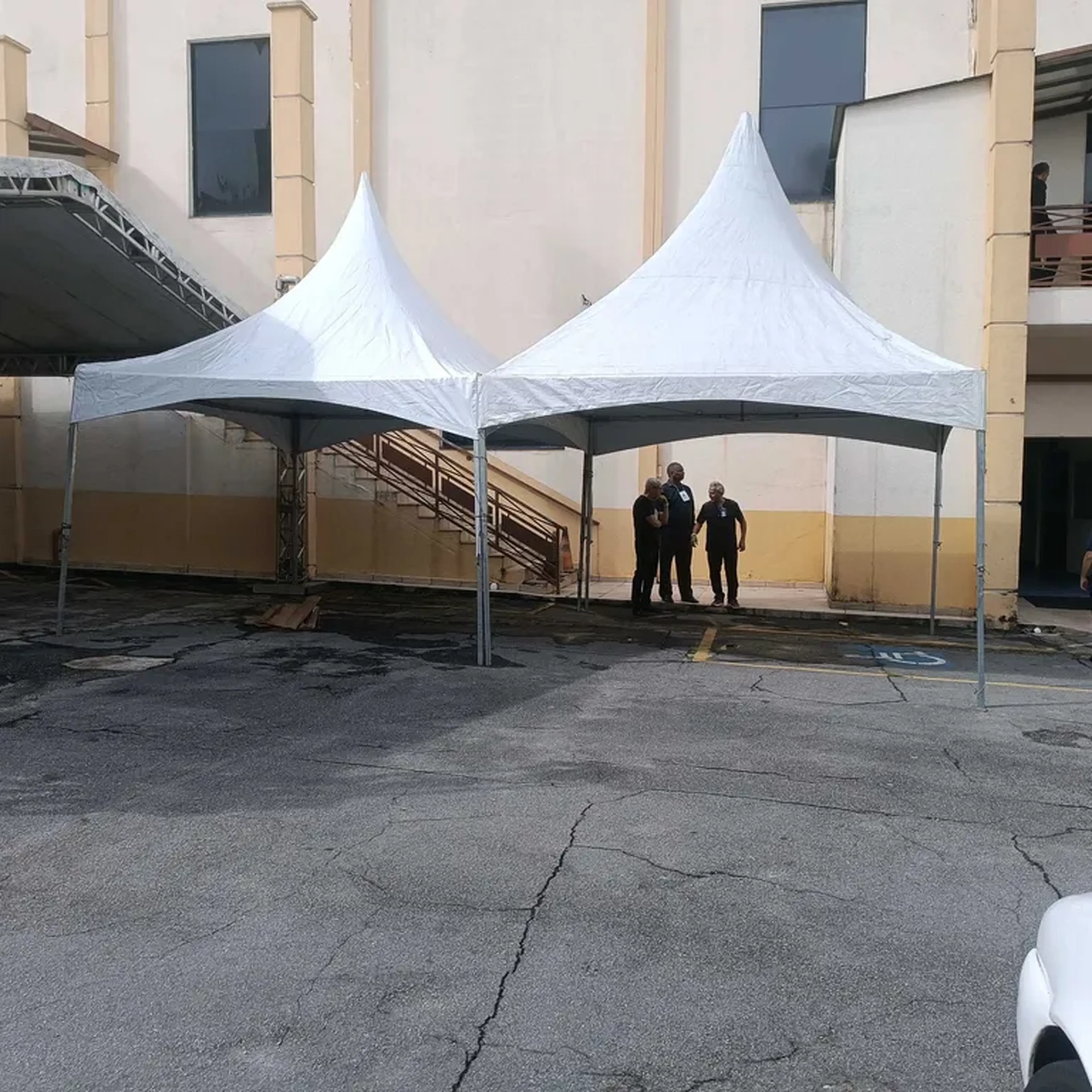 Tenda 4x4 usada imagem