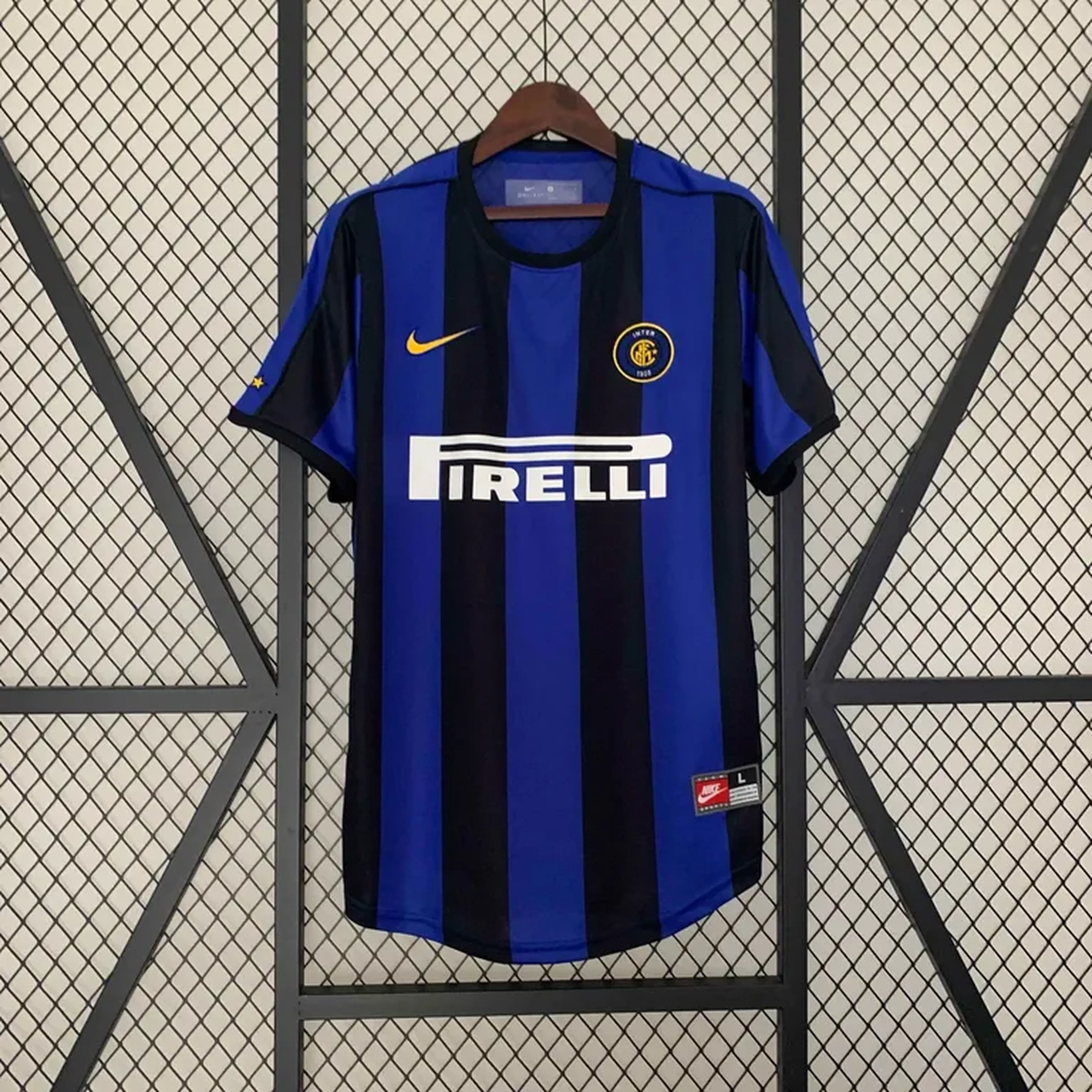 Camiseta Retrô Inter de Milão 99 00 imagem