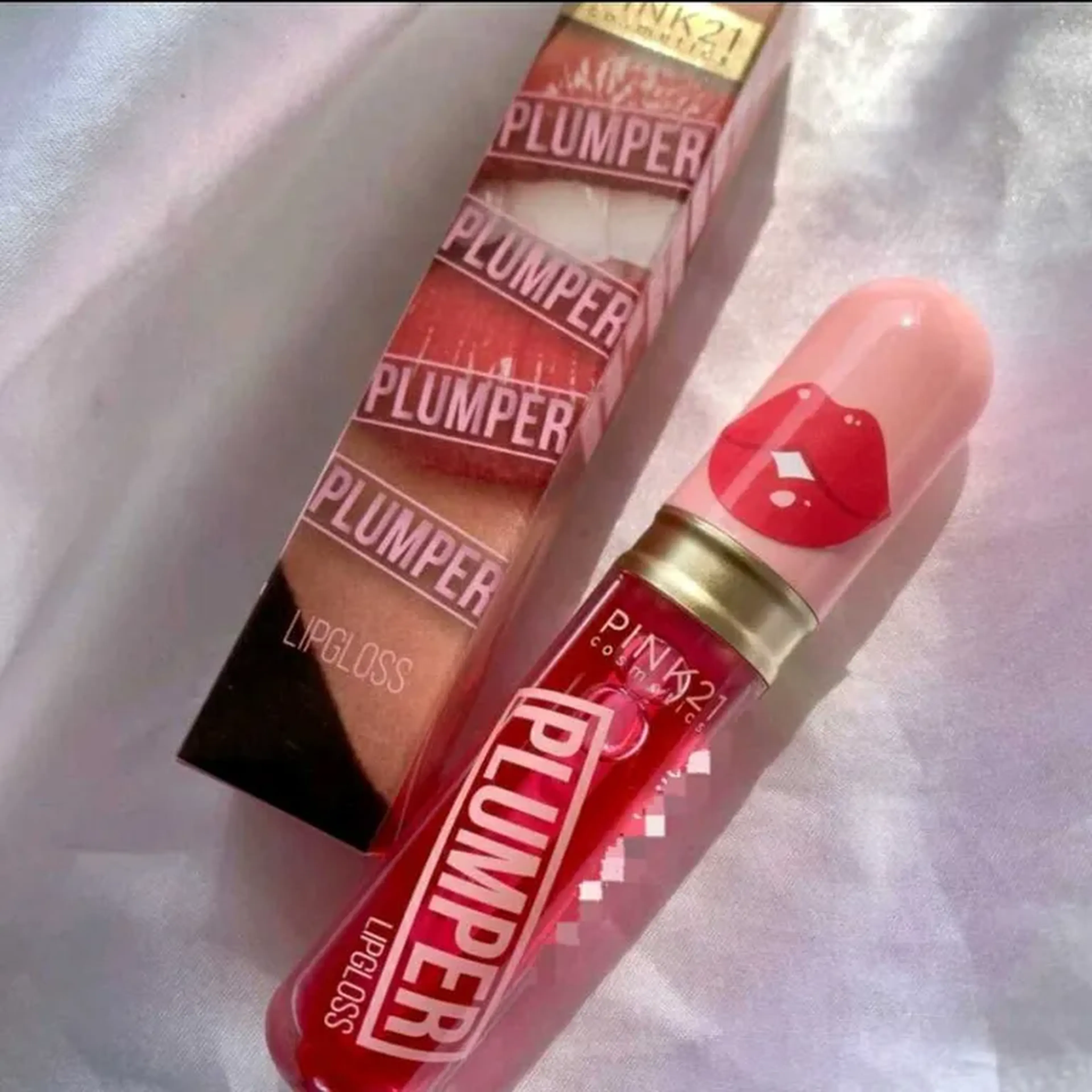 Lip gloss volumoso imagem