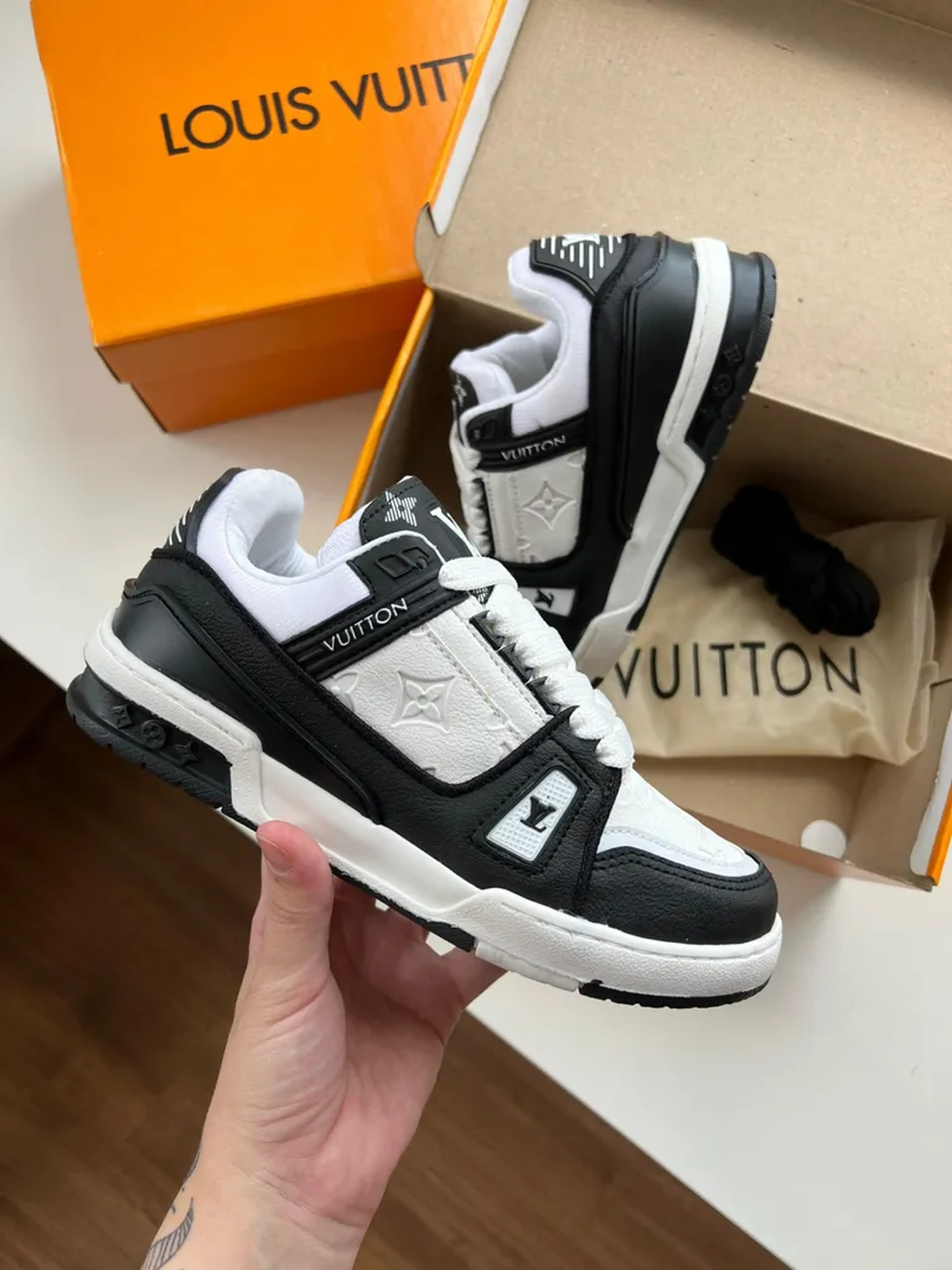 Tênis Louis Vuitton LV Trainer imagem