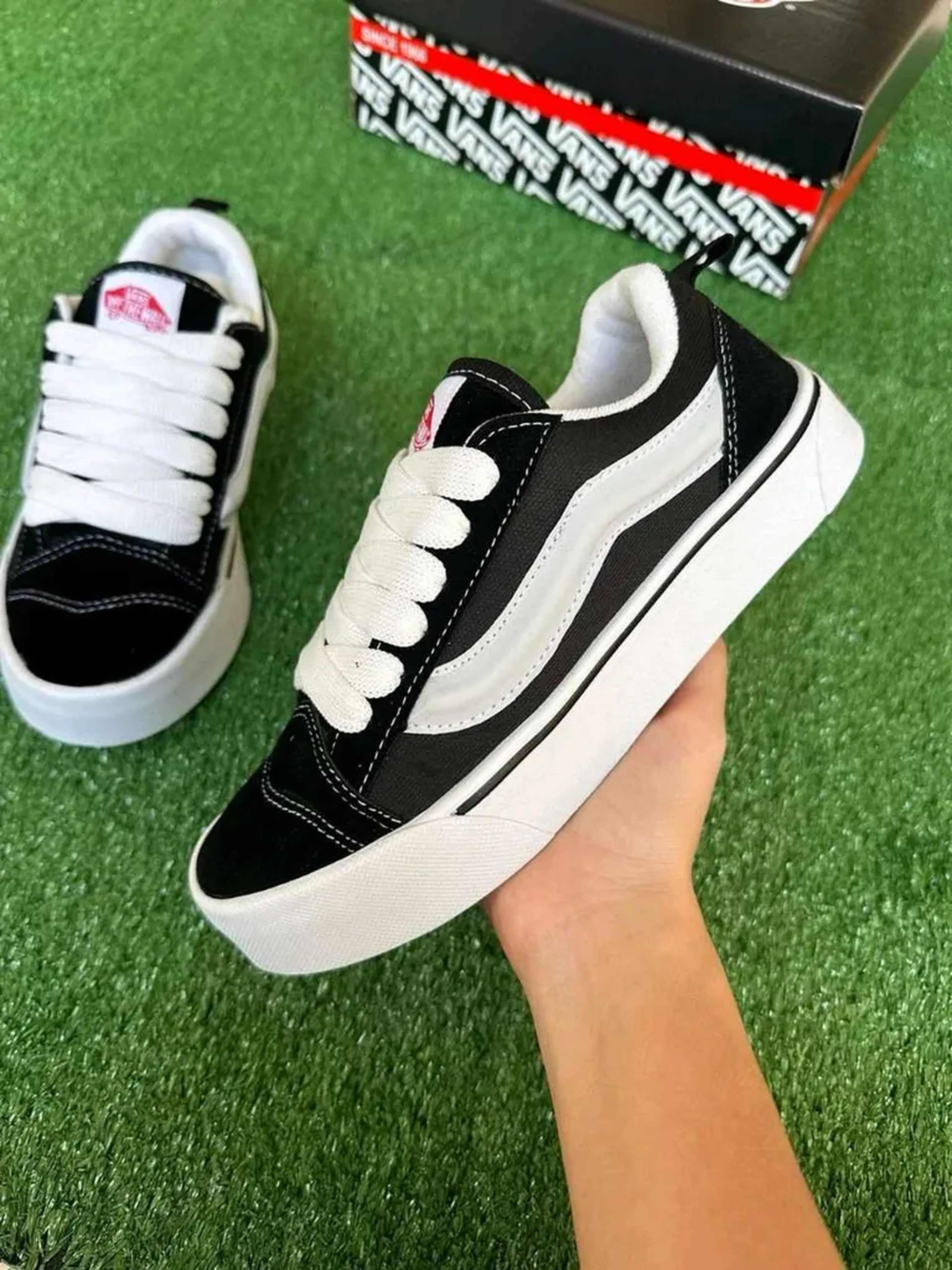 Tênis Vans imagem