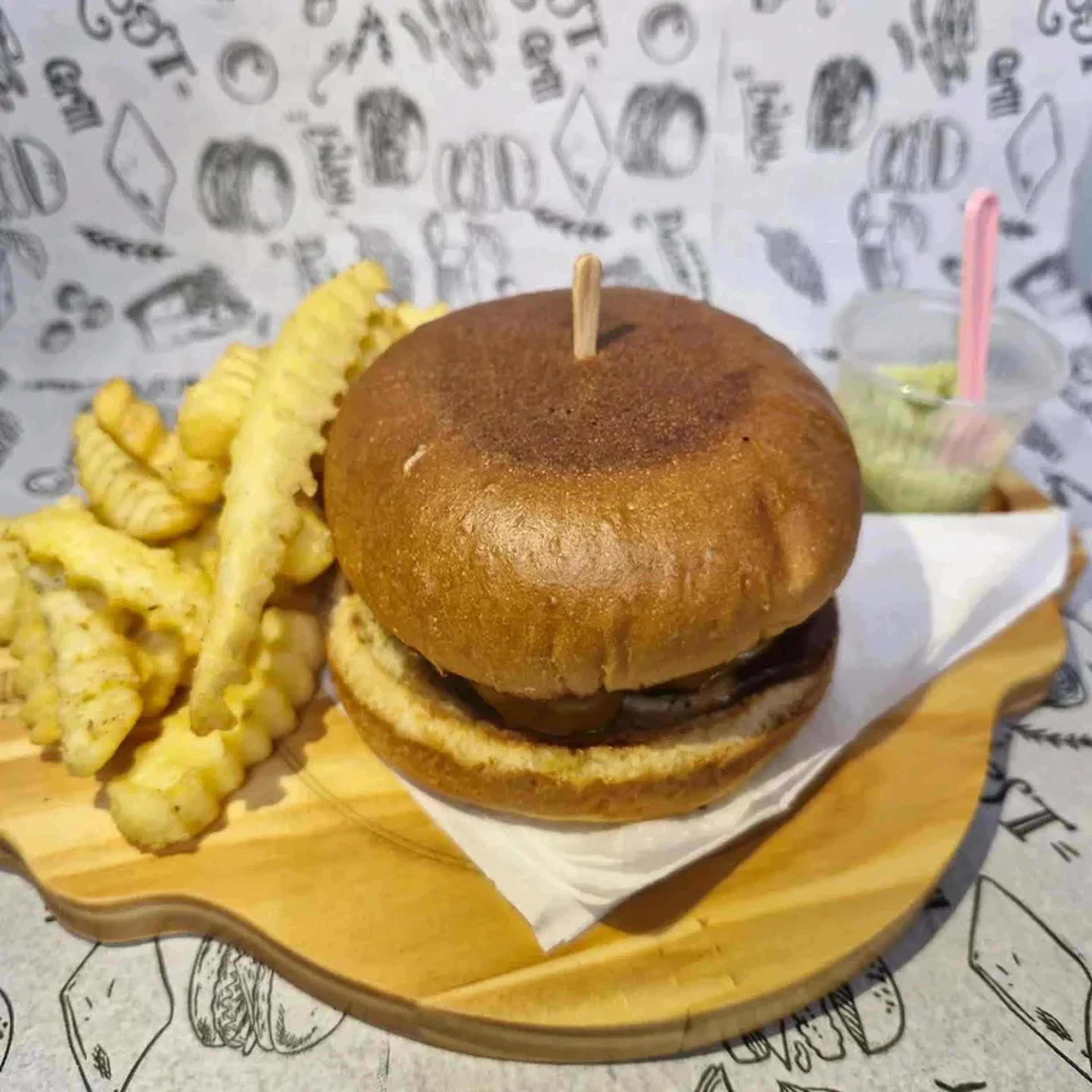 X Burguer com Batata Frita imagem