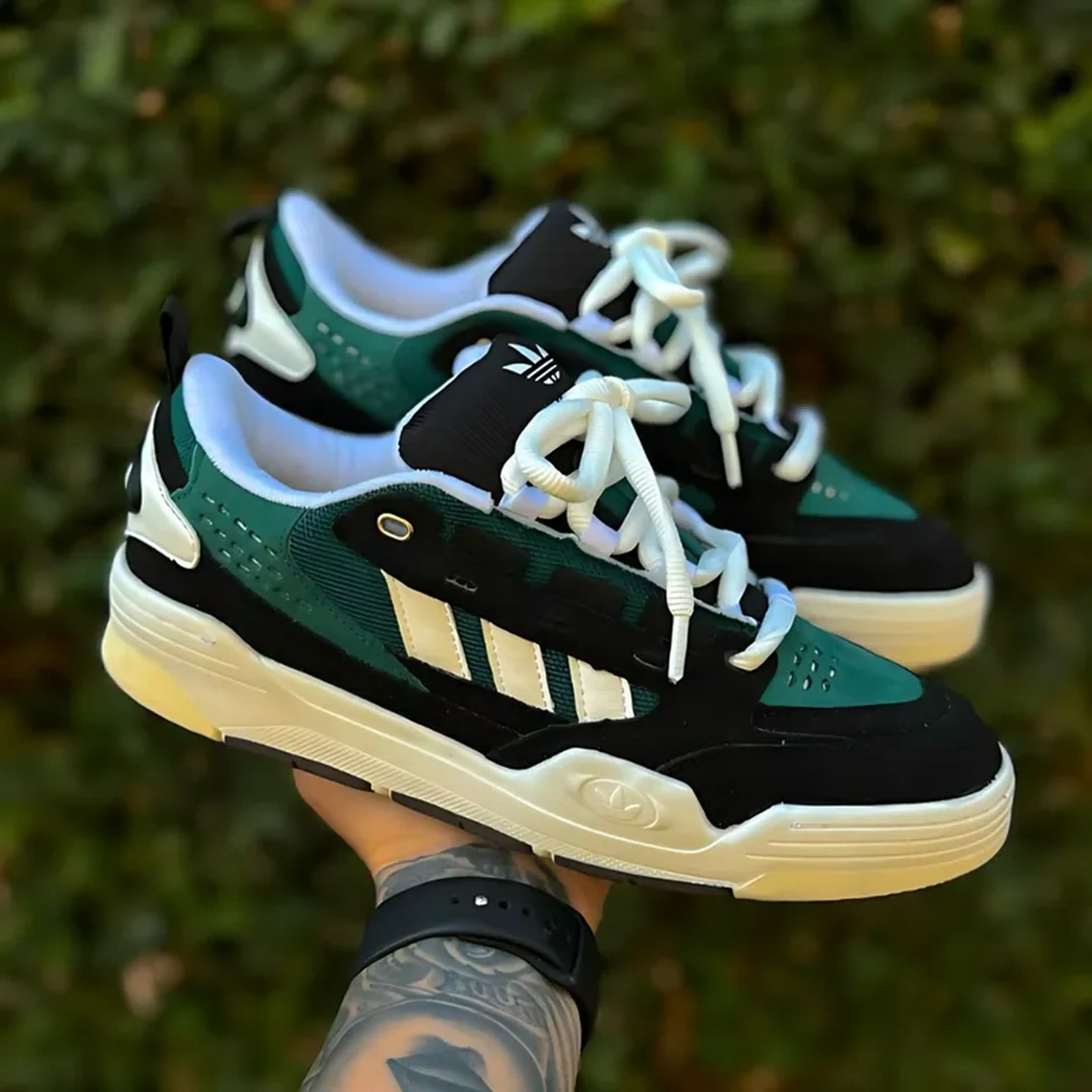 Adidas 2000 Preto e Verde Premium imagem