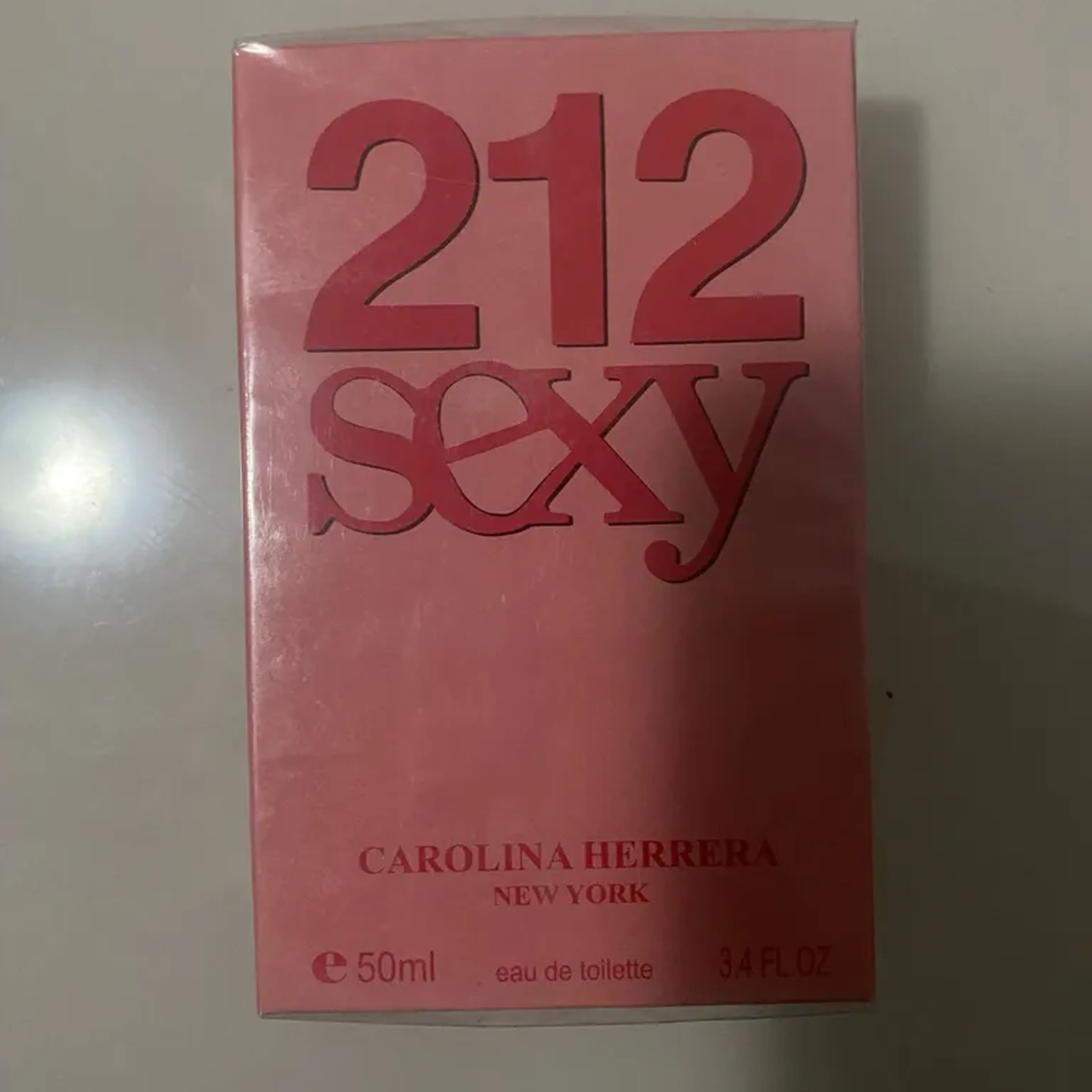 212 Sexy Carolina Herrera imagem