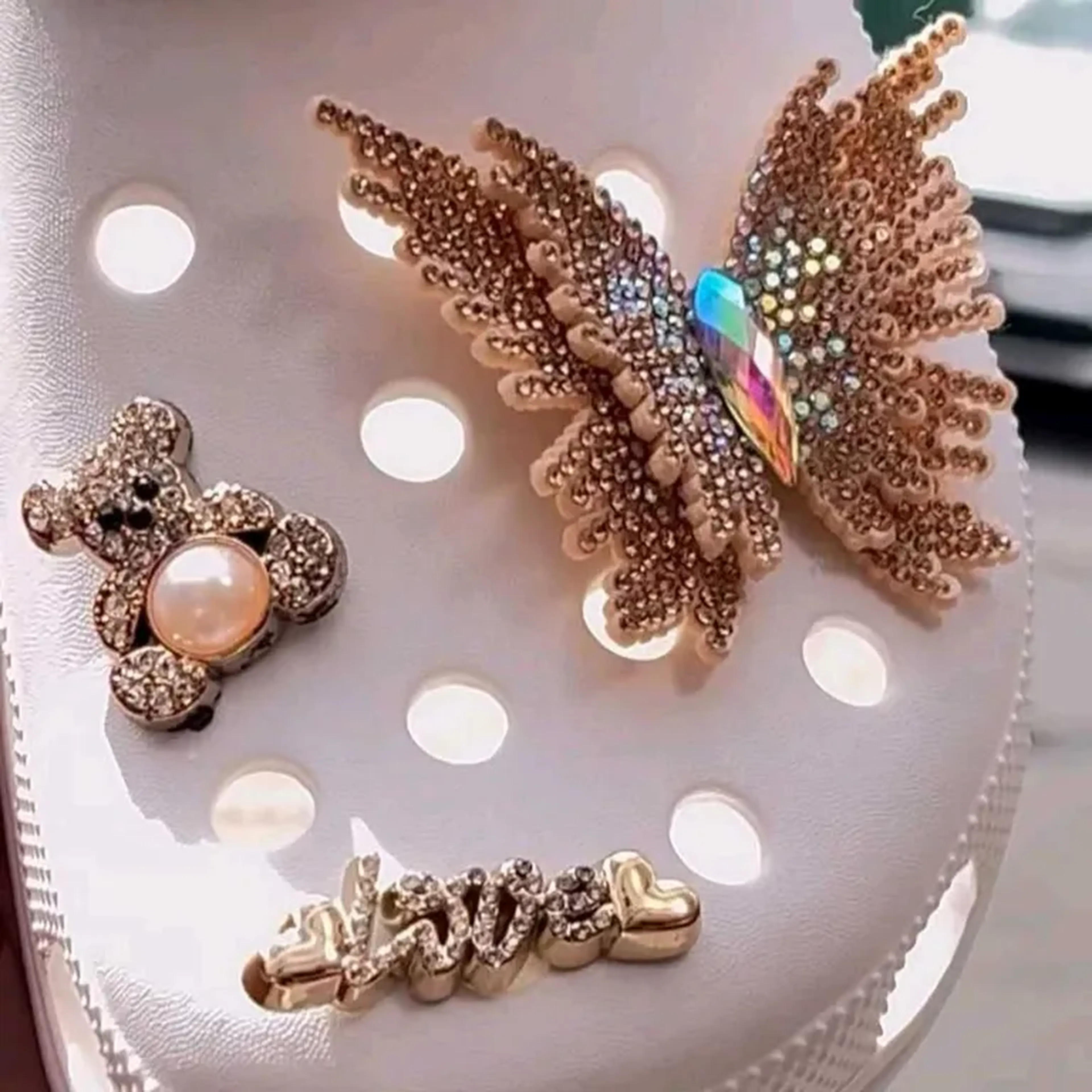 Babuch feminino baixo com bottons jóias imagem