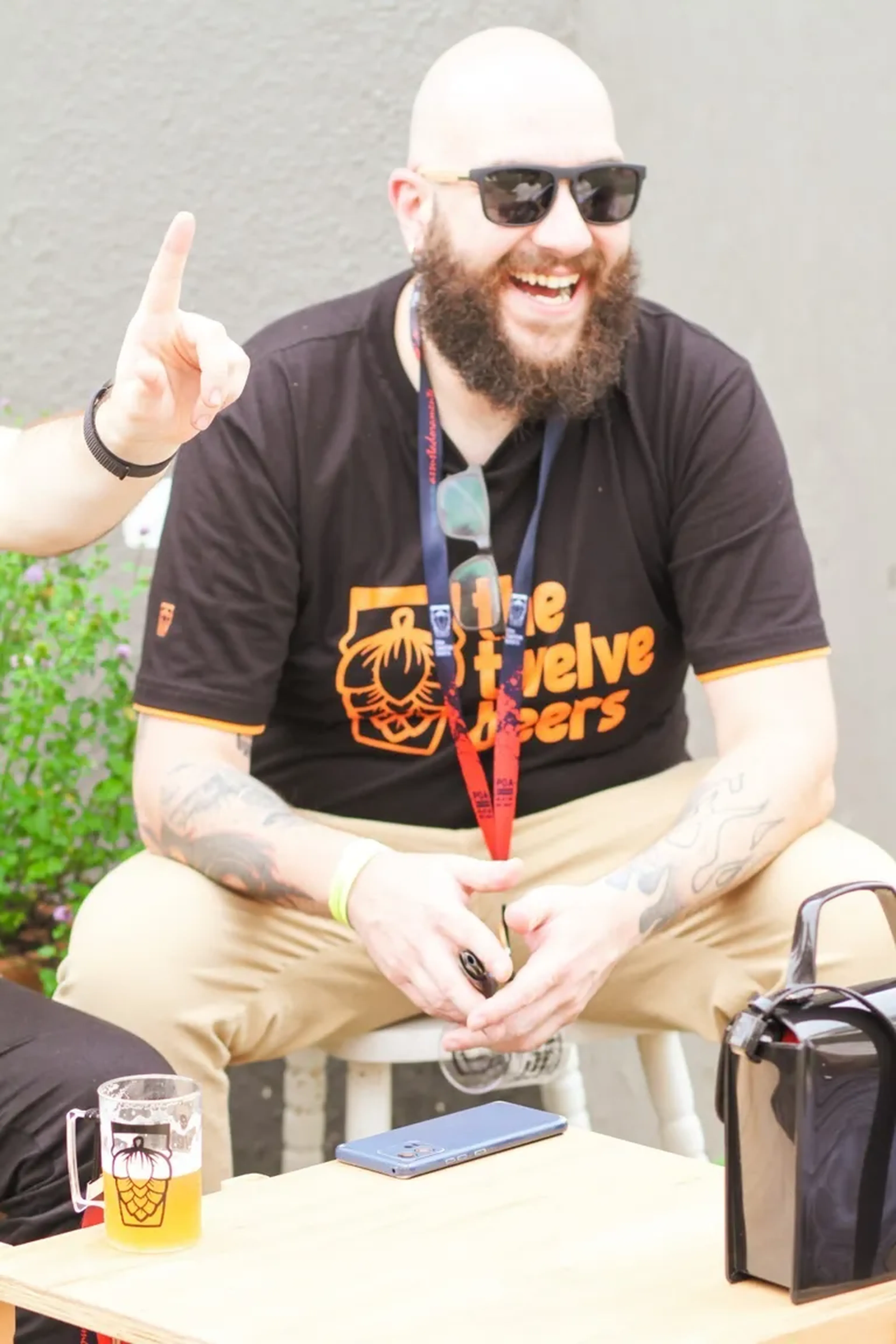 CAMISETA TWELVE BEERS (APENAS NA HORA) imagem