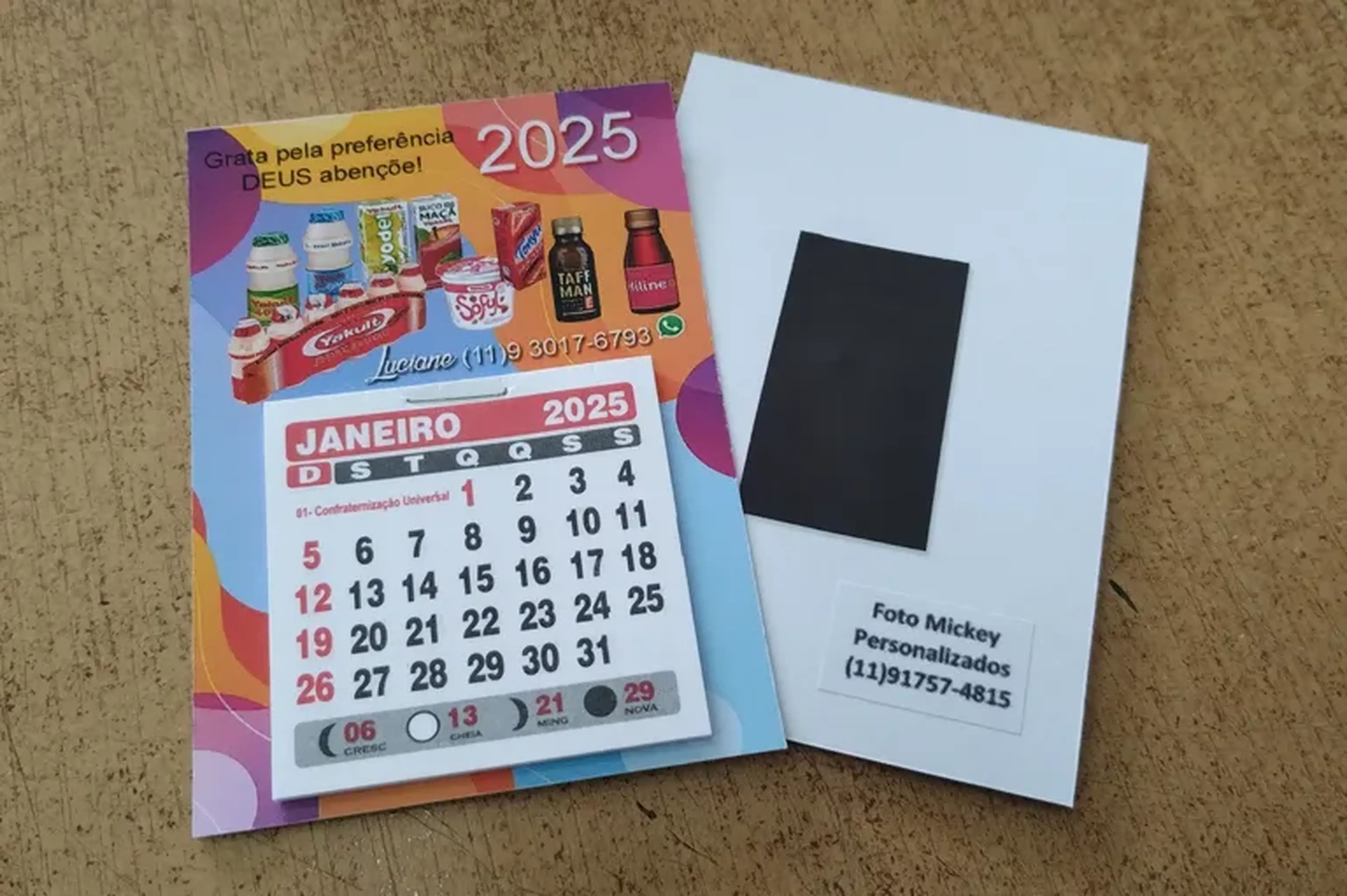 Mini calendário imantado imagem