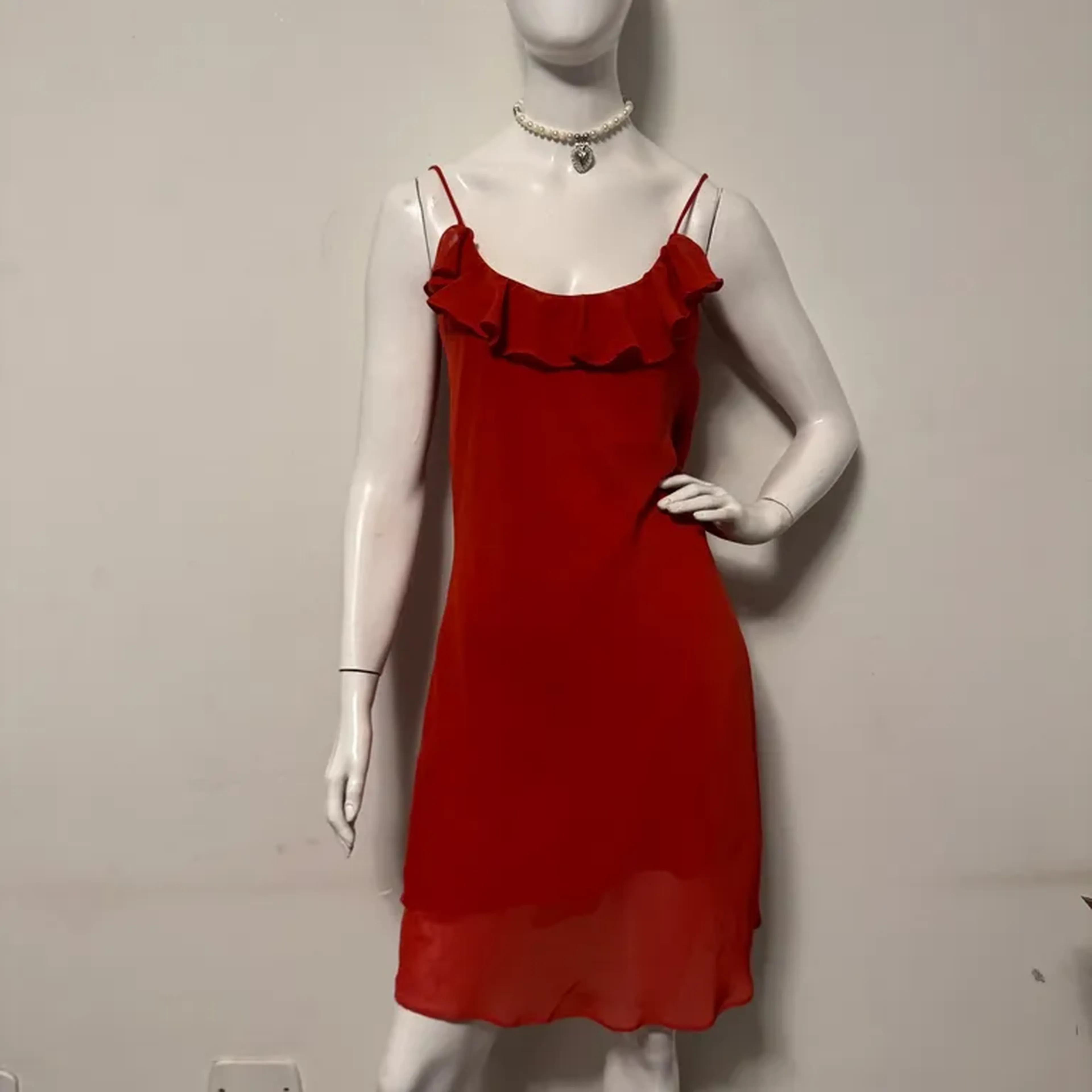 Vestido vermelho alcinha vintage imagem