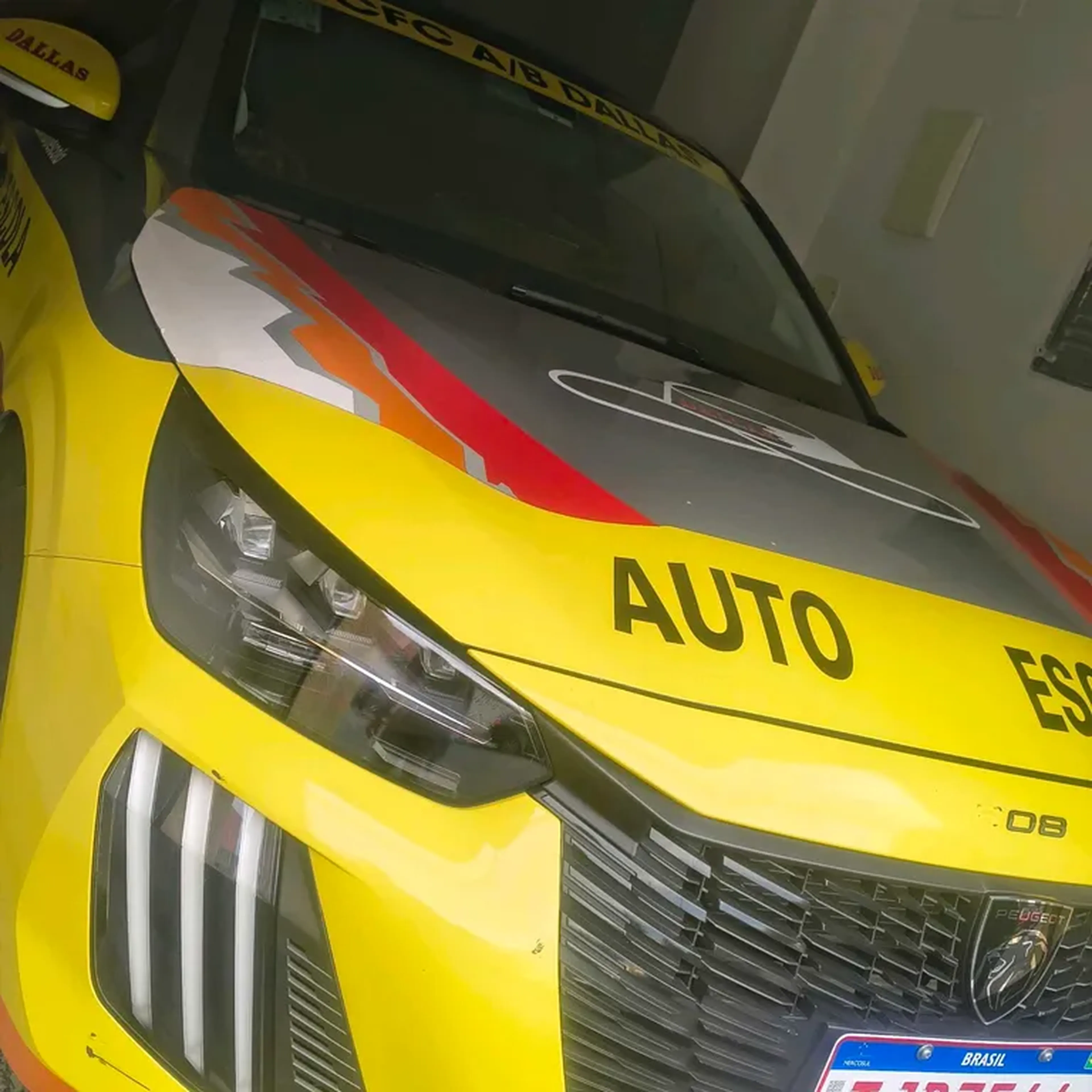 Pacote de 5 aulas práticas de carro manual imagem