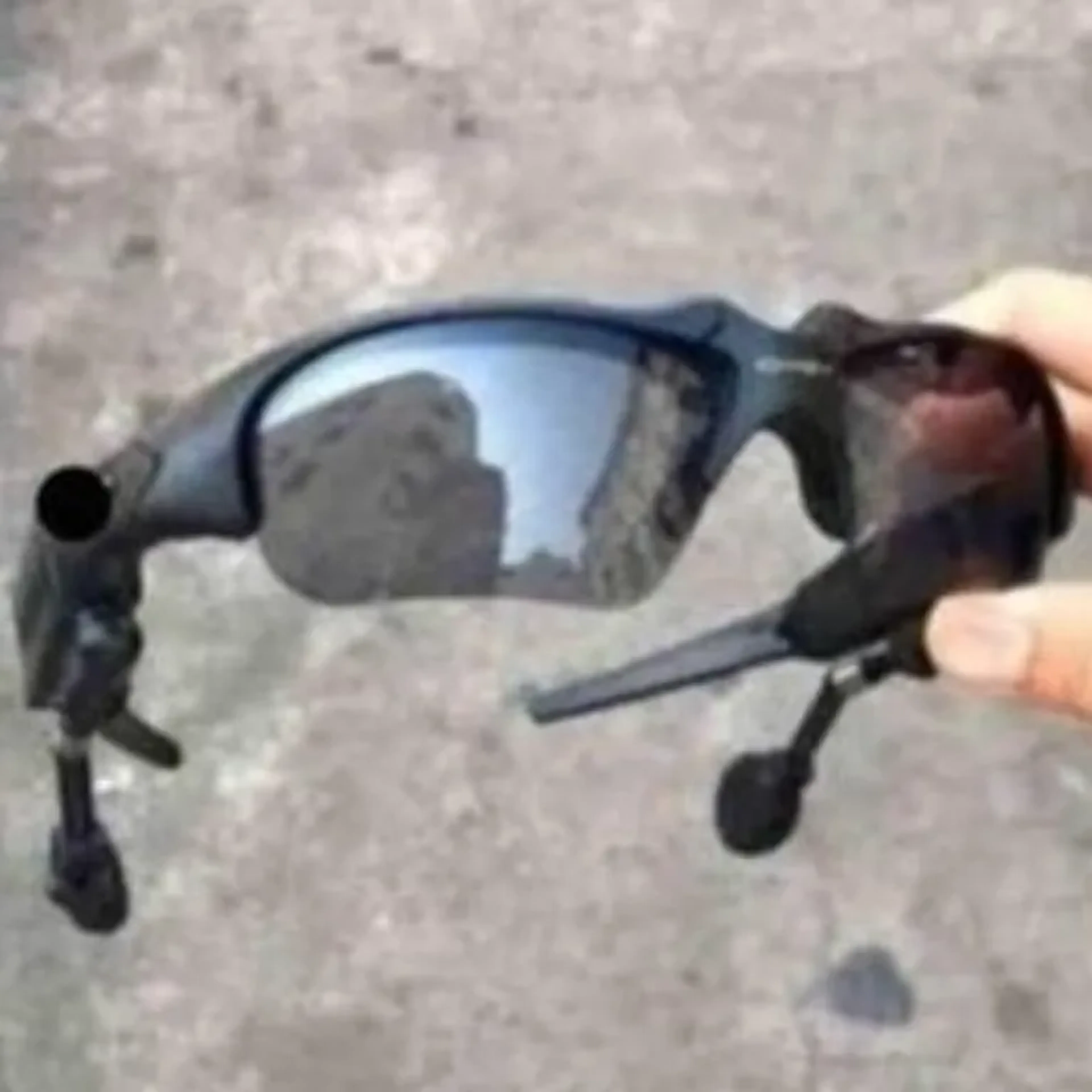 OCULOS DE SOL COM FONE DE OUVIDO SEM FIO VIA BLUETOOTH imagem