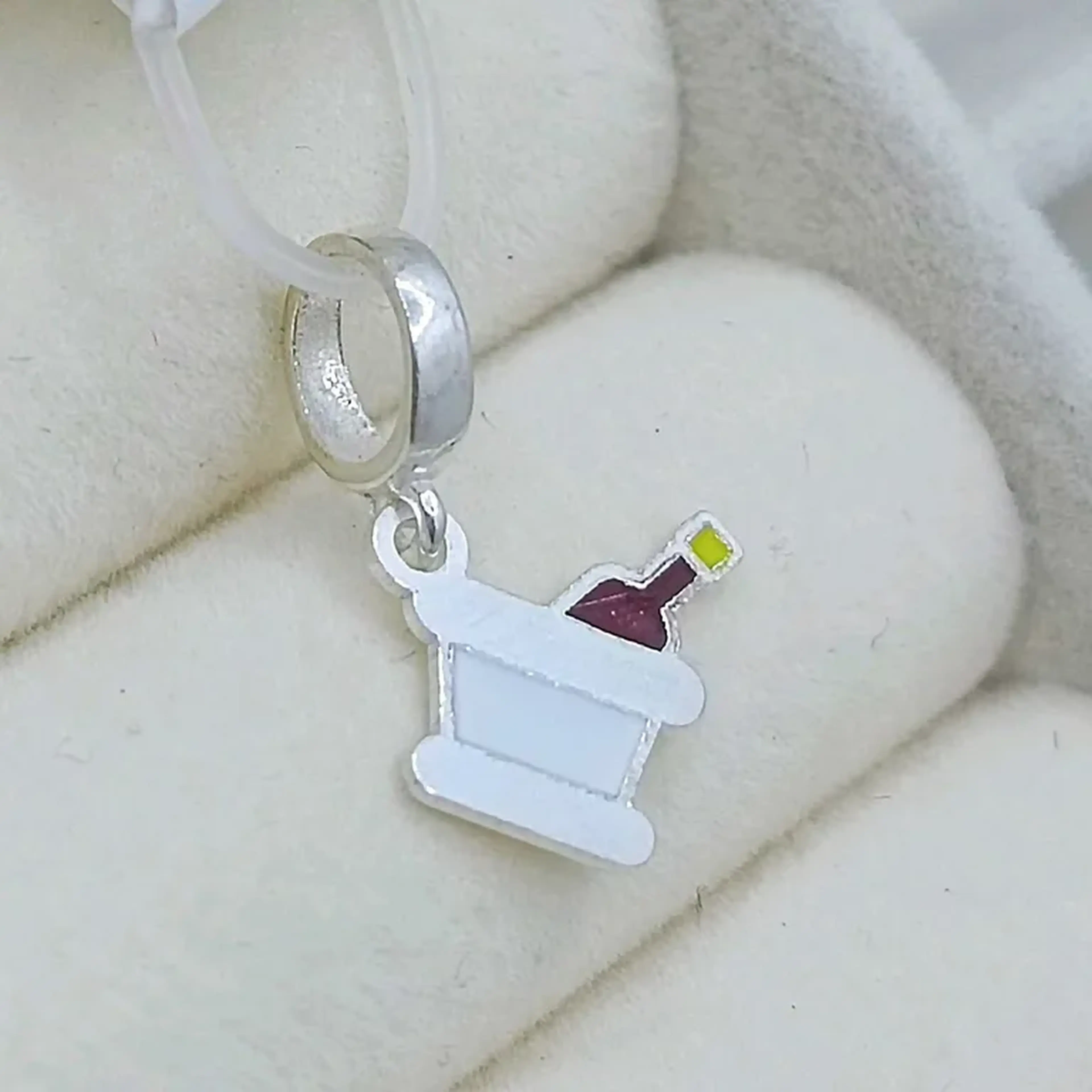 Berloque Balde de Vinho imagem