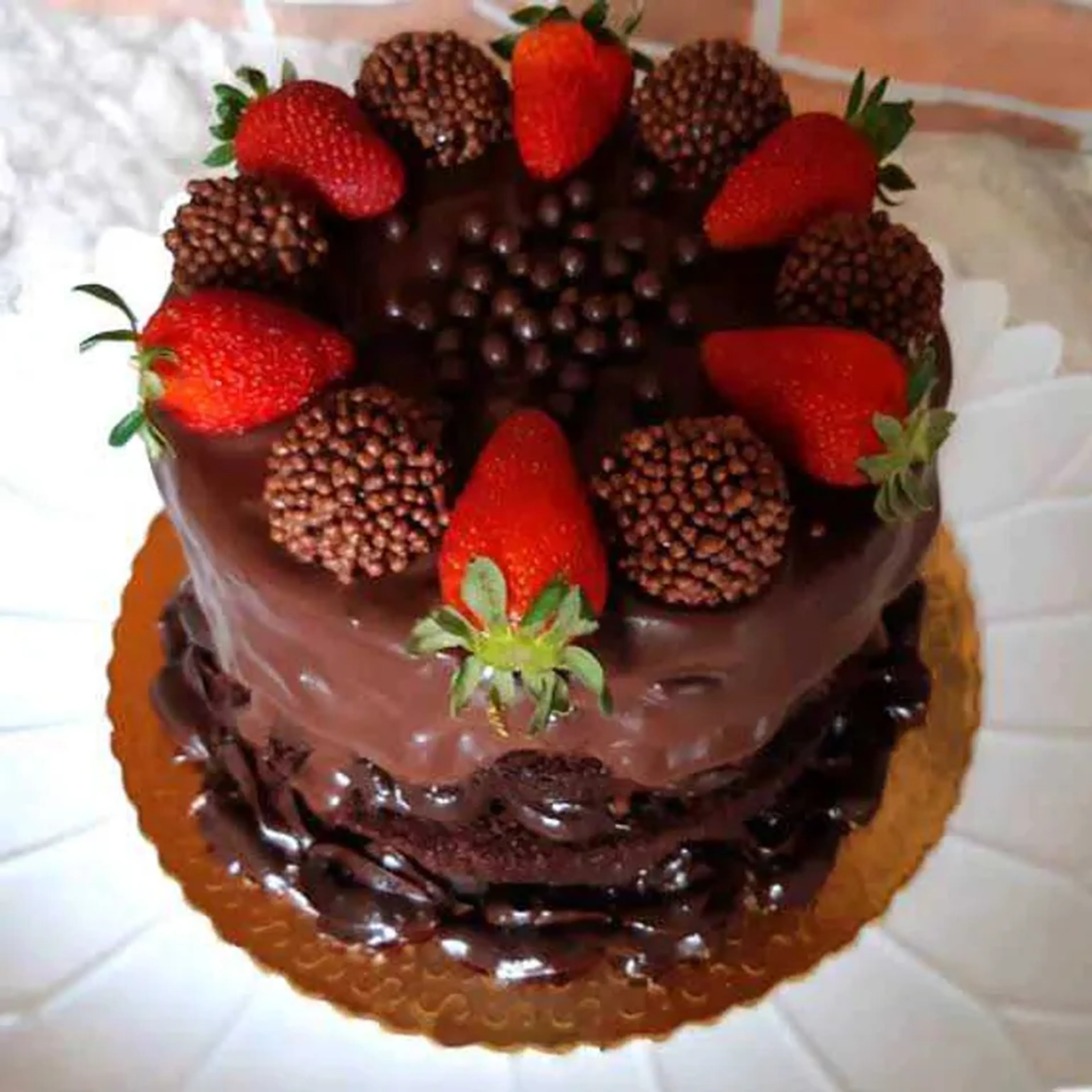 Bolo 15 pessoas naked ou cobertura em brigadeiro imagem