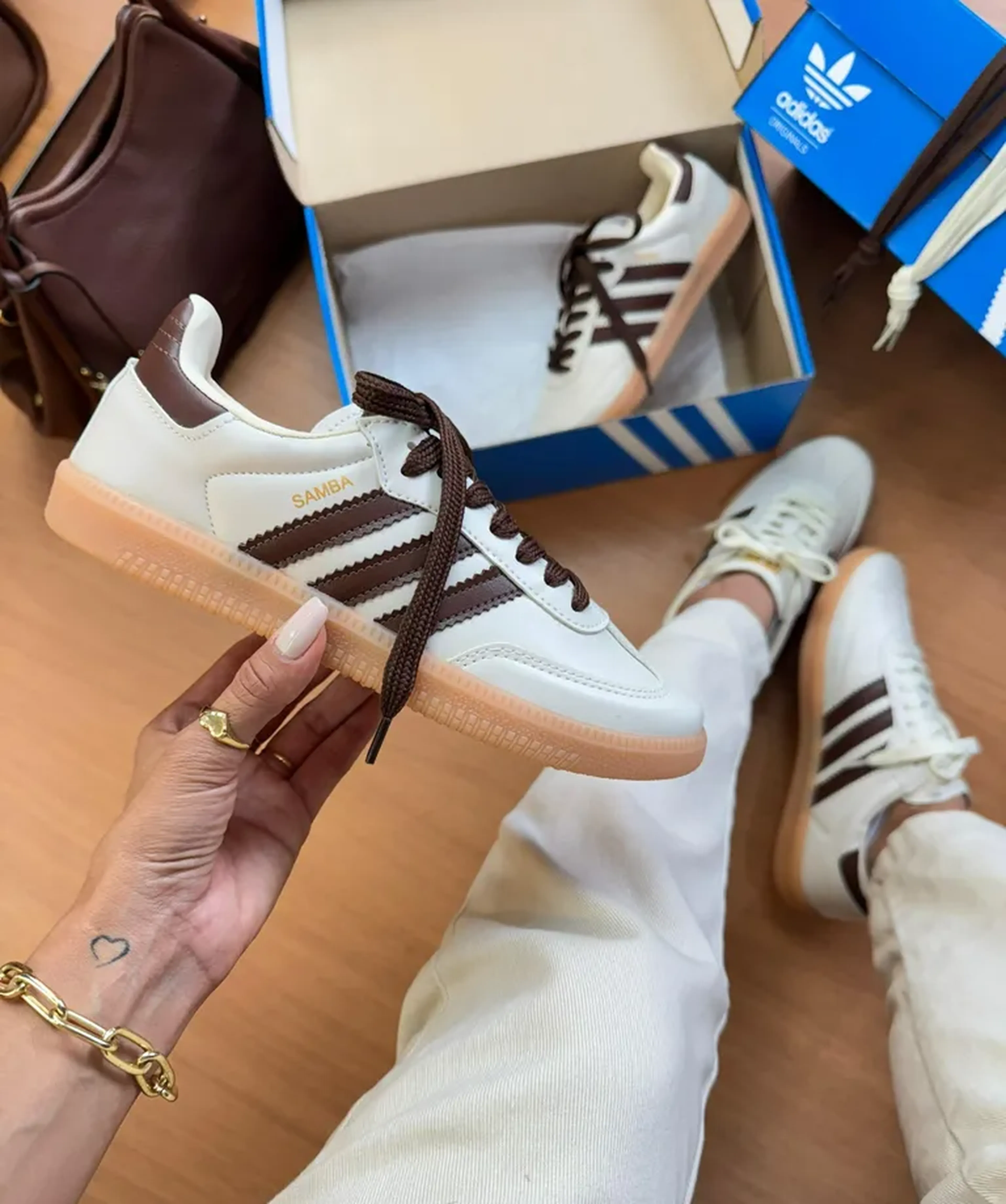 Tênis Adidas Samba Marrom imagem