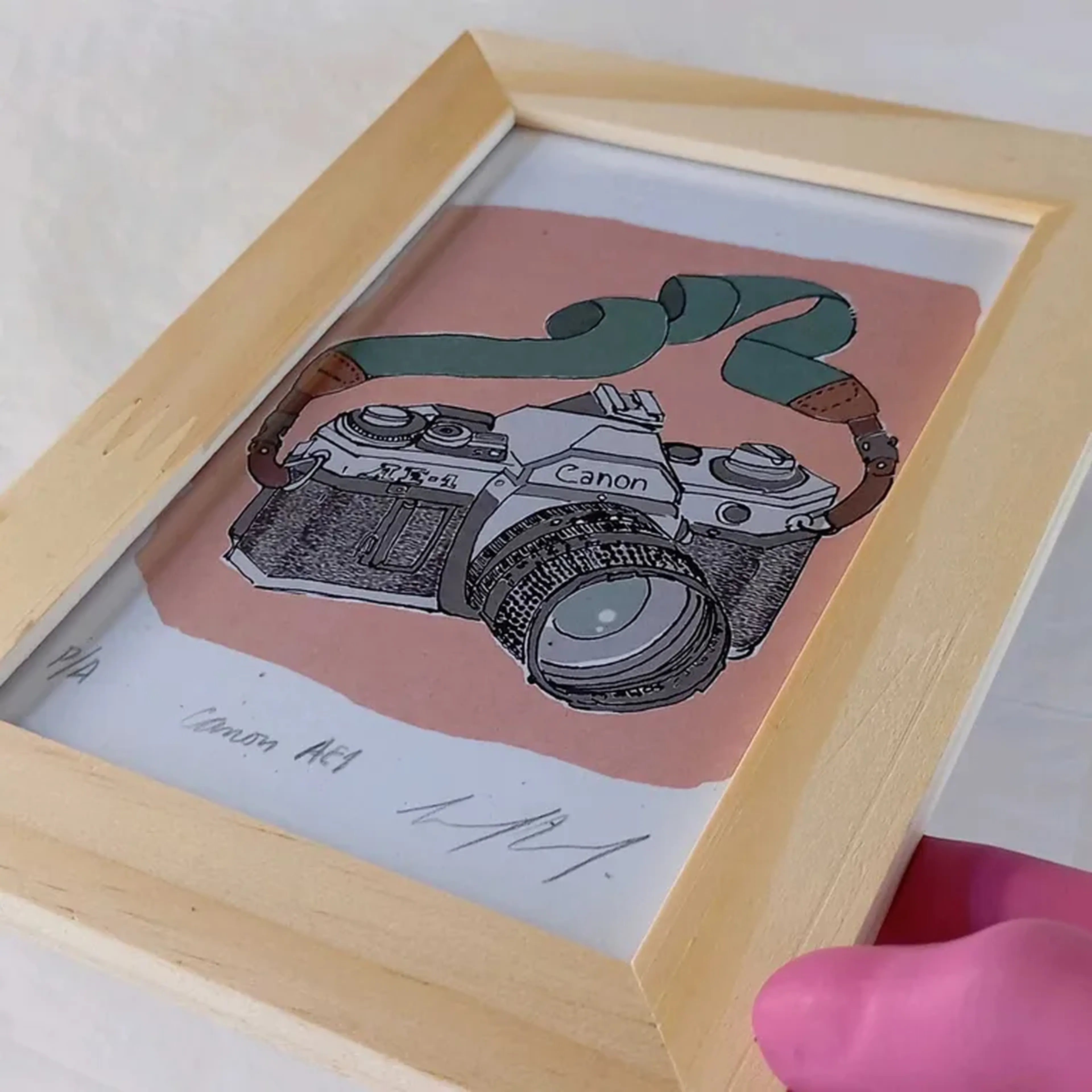 We Love Cameras - Canon AE1 - 10x15 cm moldura plana imagem