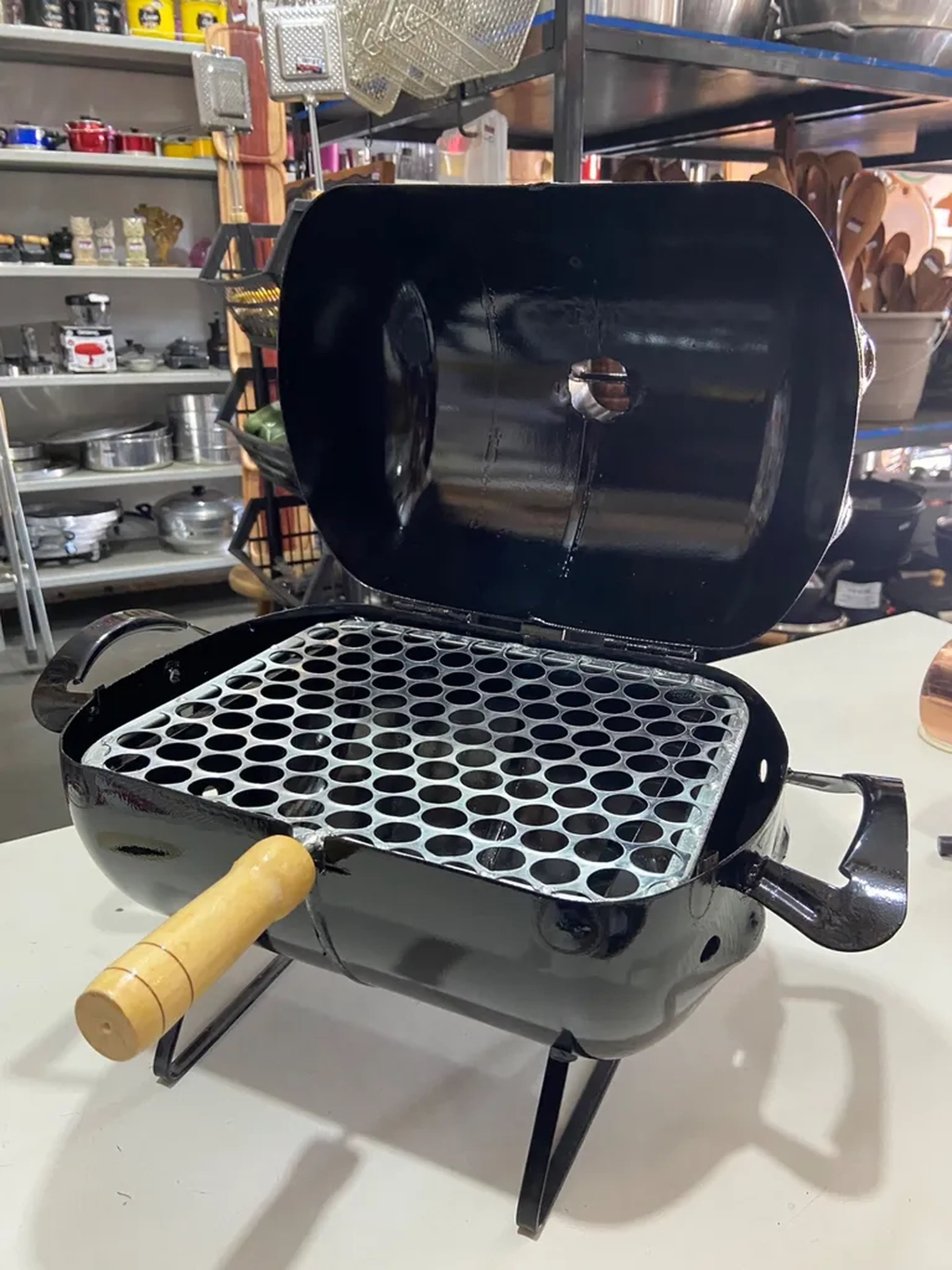 Churrasqueira Ferro Abafo imagem