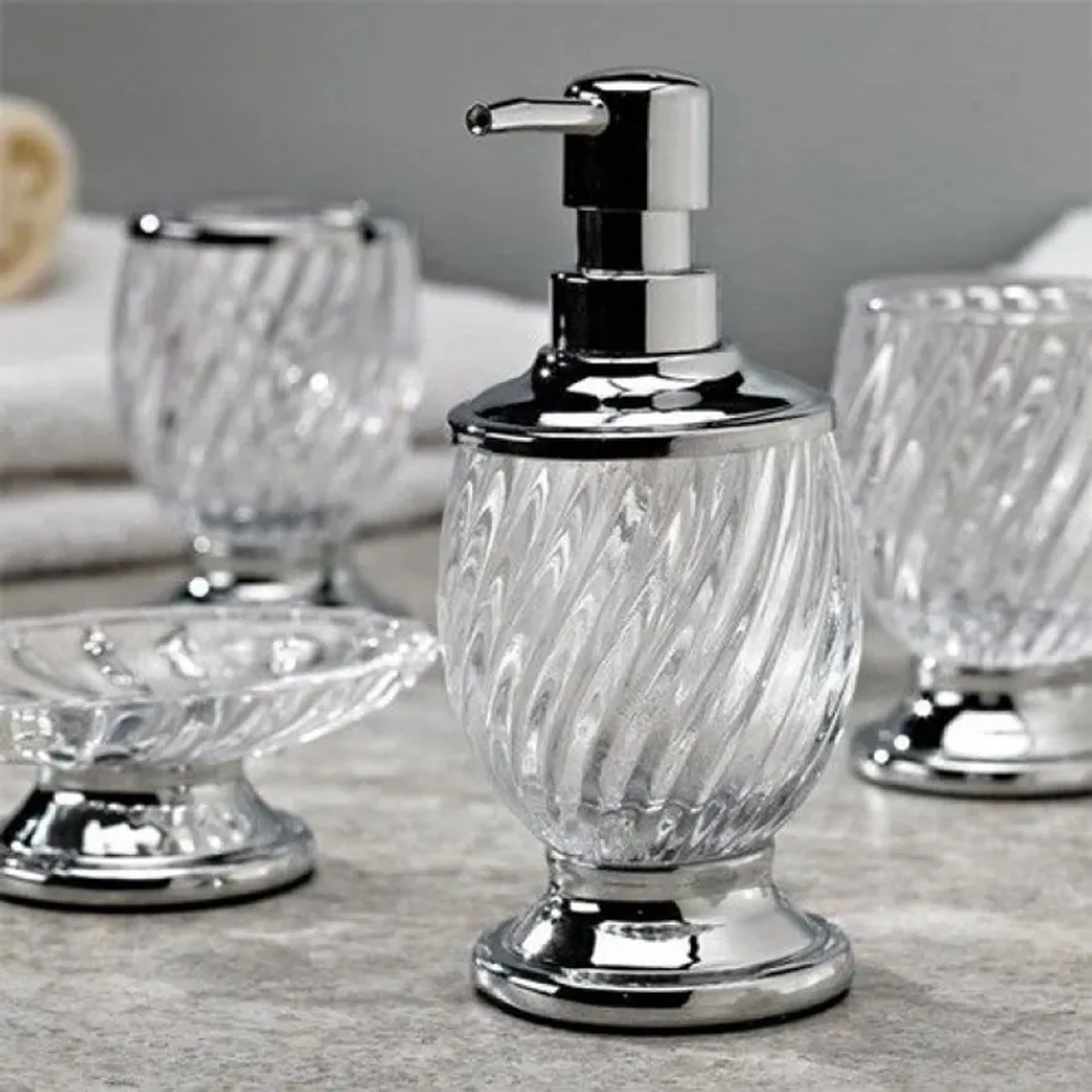 Jogo de acessórios para banheiro imagem