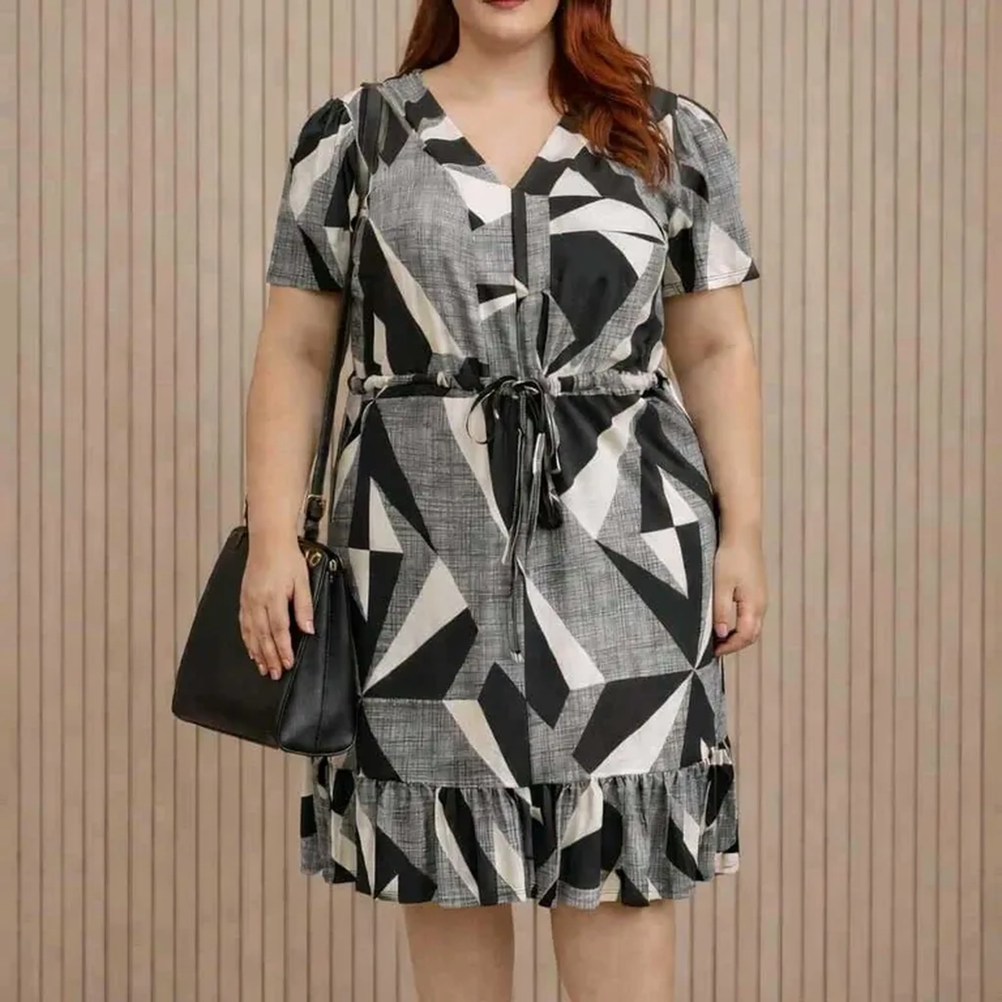 VESTIDO QUE REGULA A LARGURA , PRETO imagem