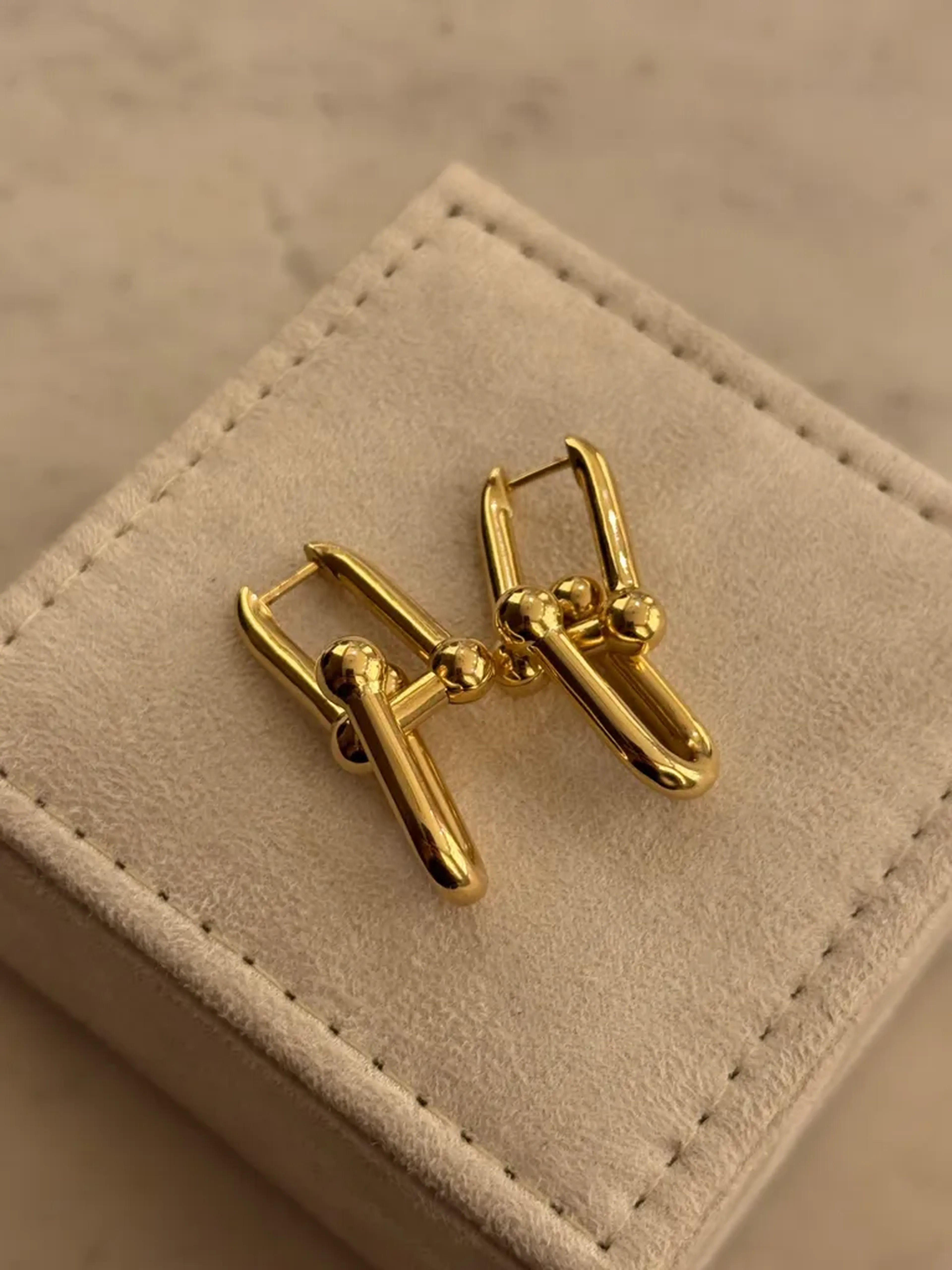 Brinco de ouro 18k imagem