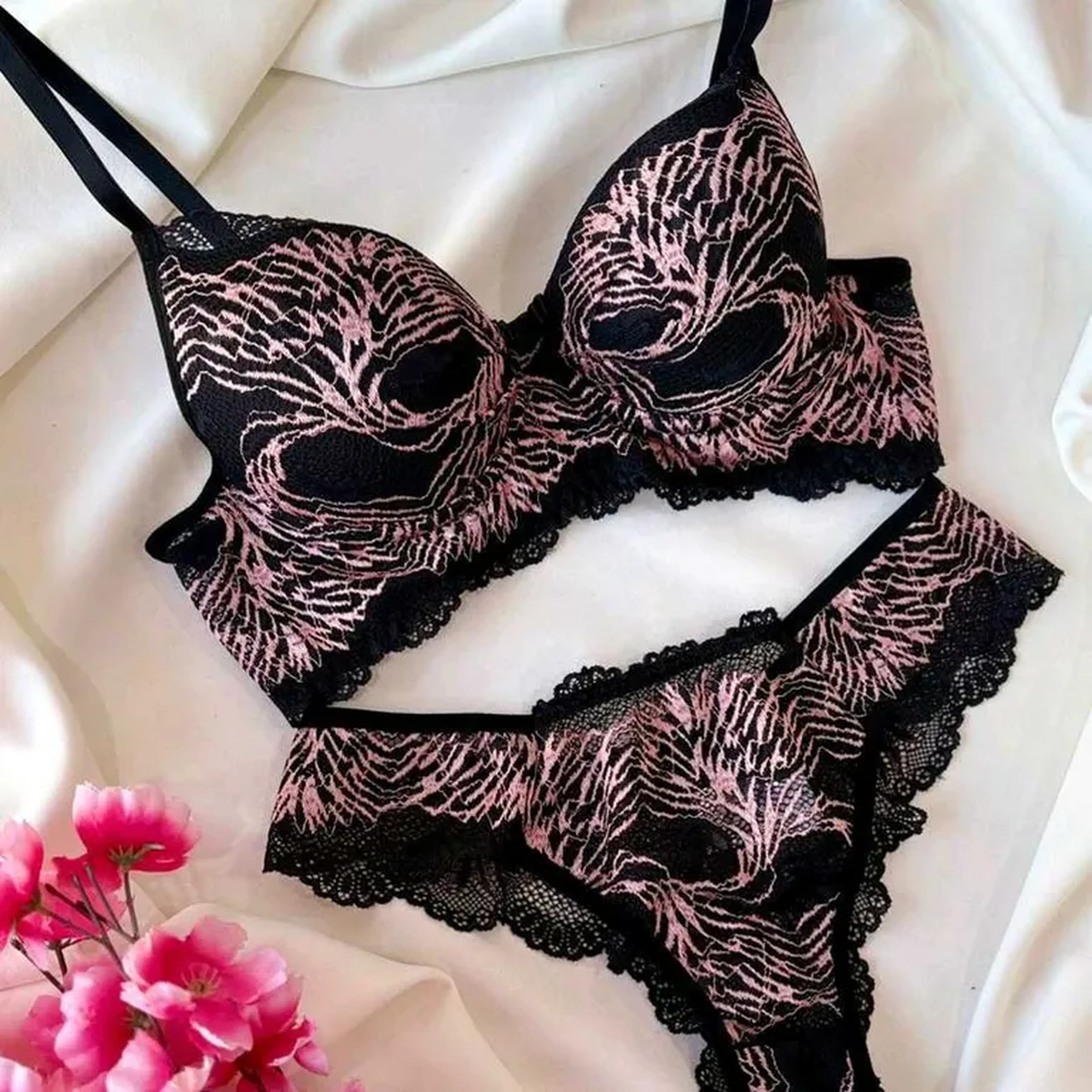 Conj. Noite Serena preto com rosa imagem