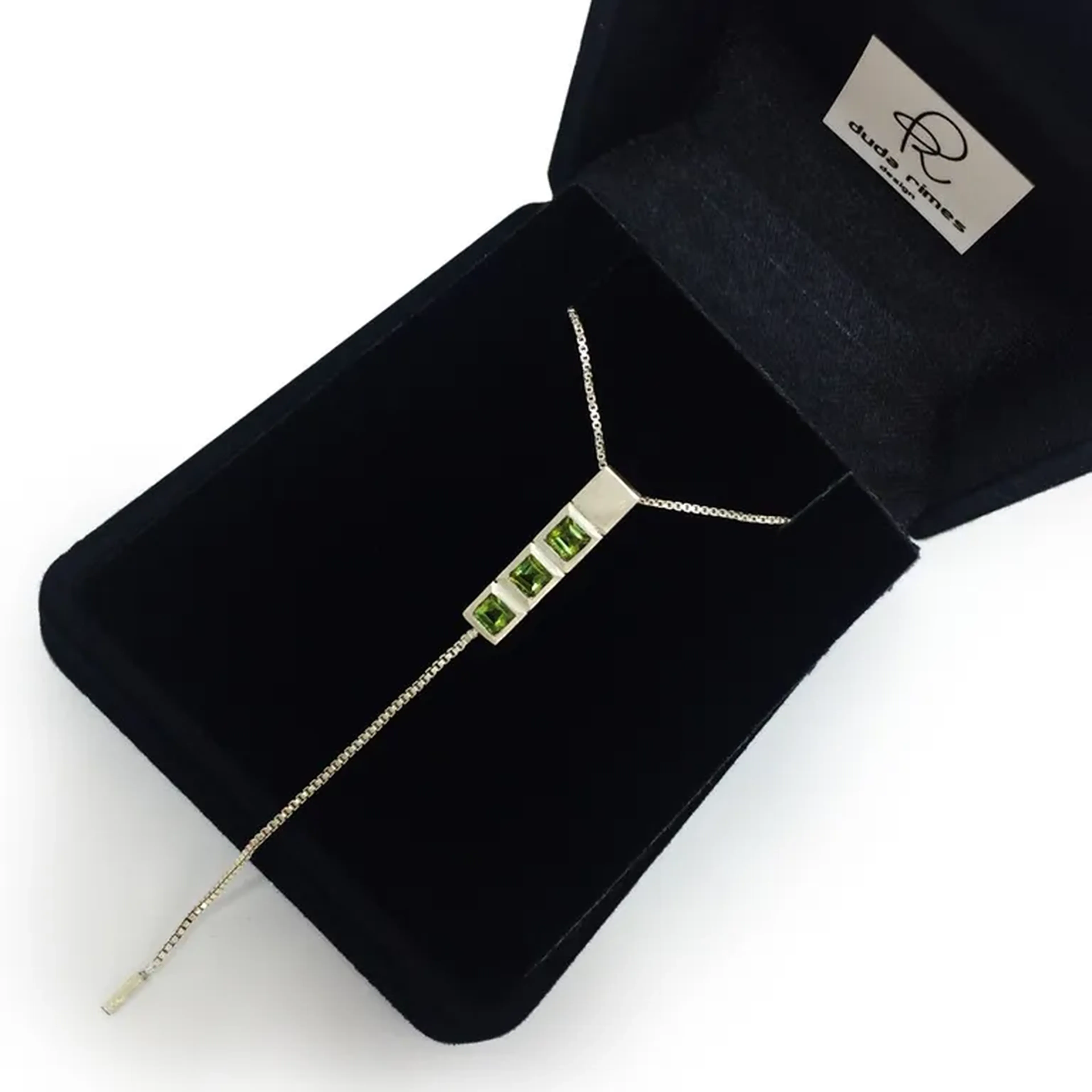 Colar Tirinhas com turmalinas imagem