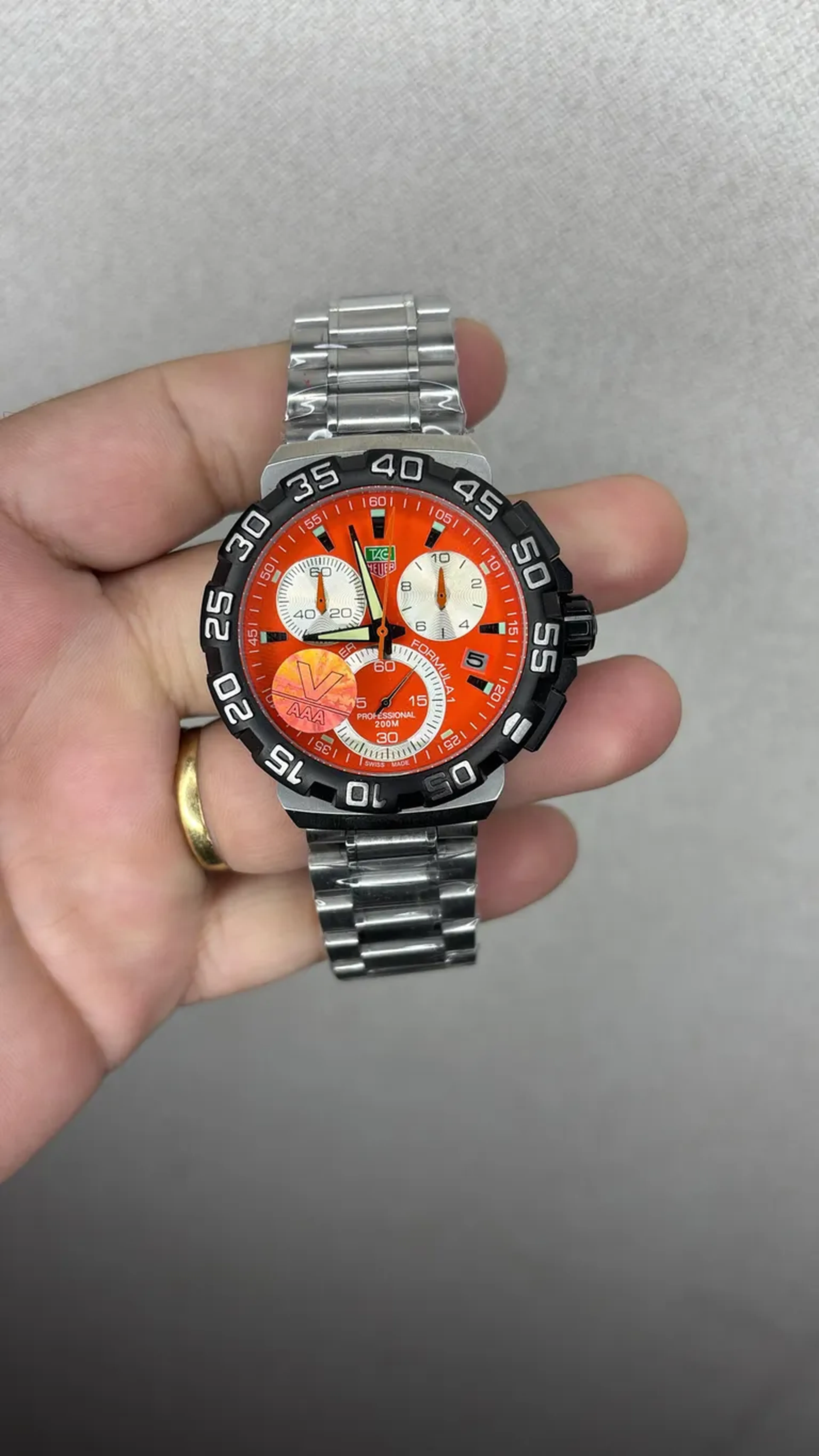 Relógio Tag Heuer Formula 1 - Fundo Laranja imagem