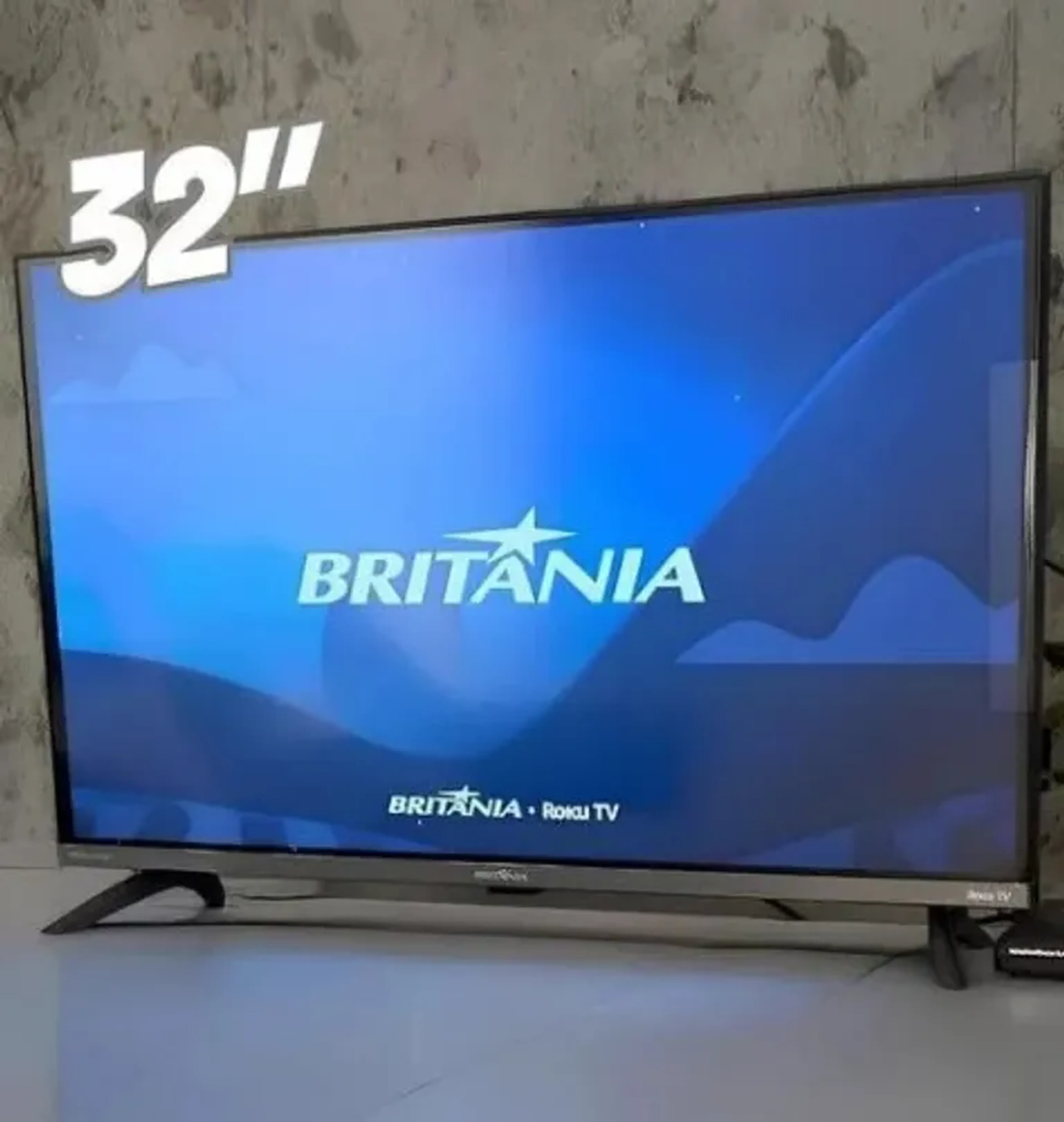 SMART TV 32” BRITÂNIA B32CRA ROKU TV HD WI-FI NETFLIX YOUTUBE imagem