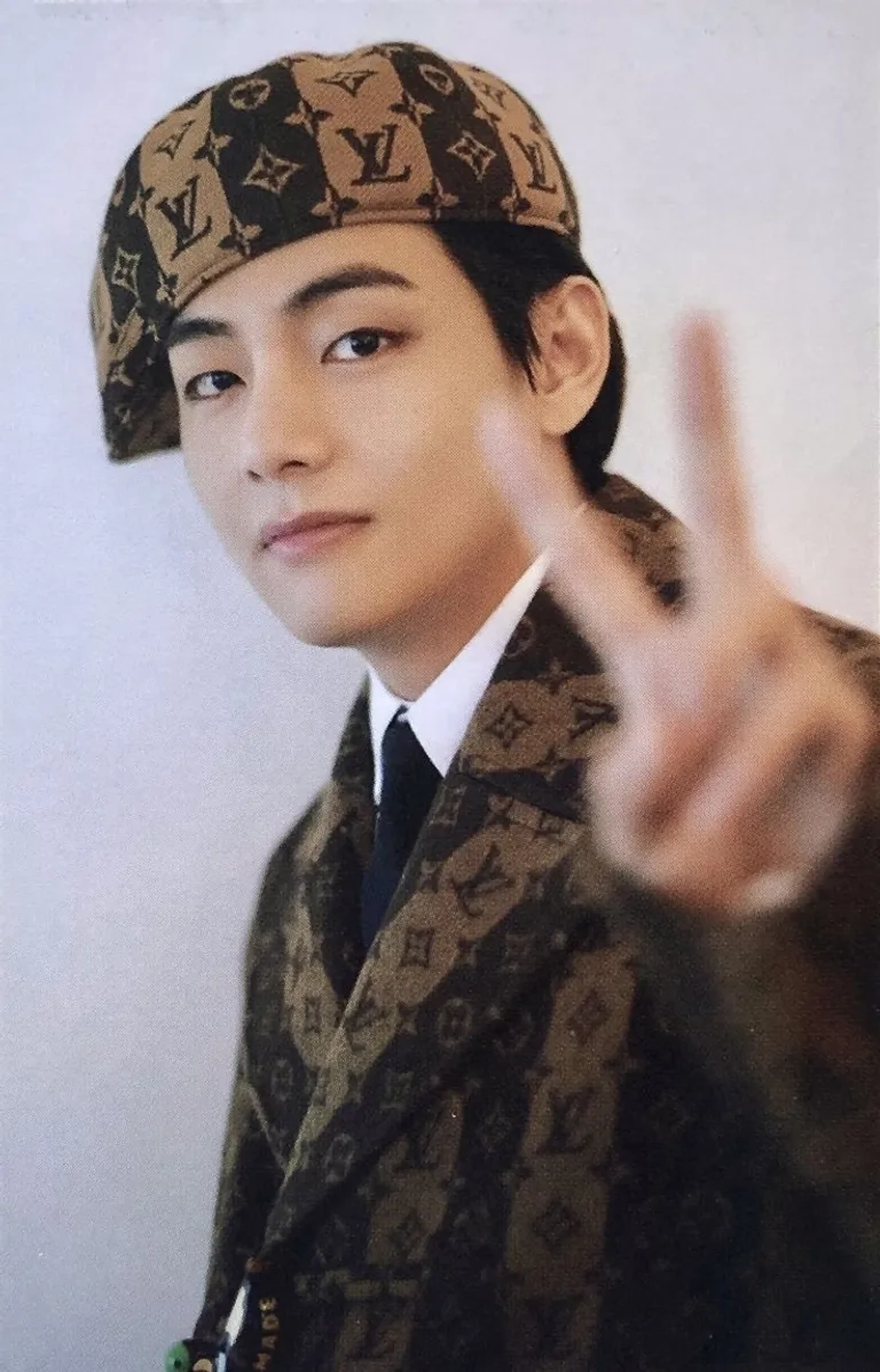 Dicon - Taehyung imagem