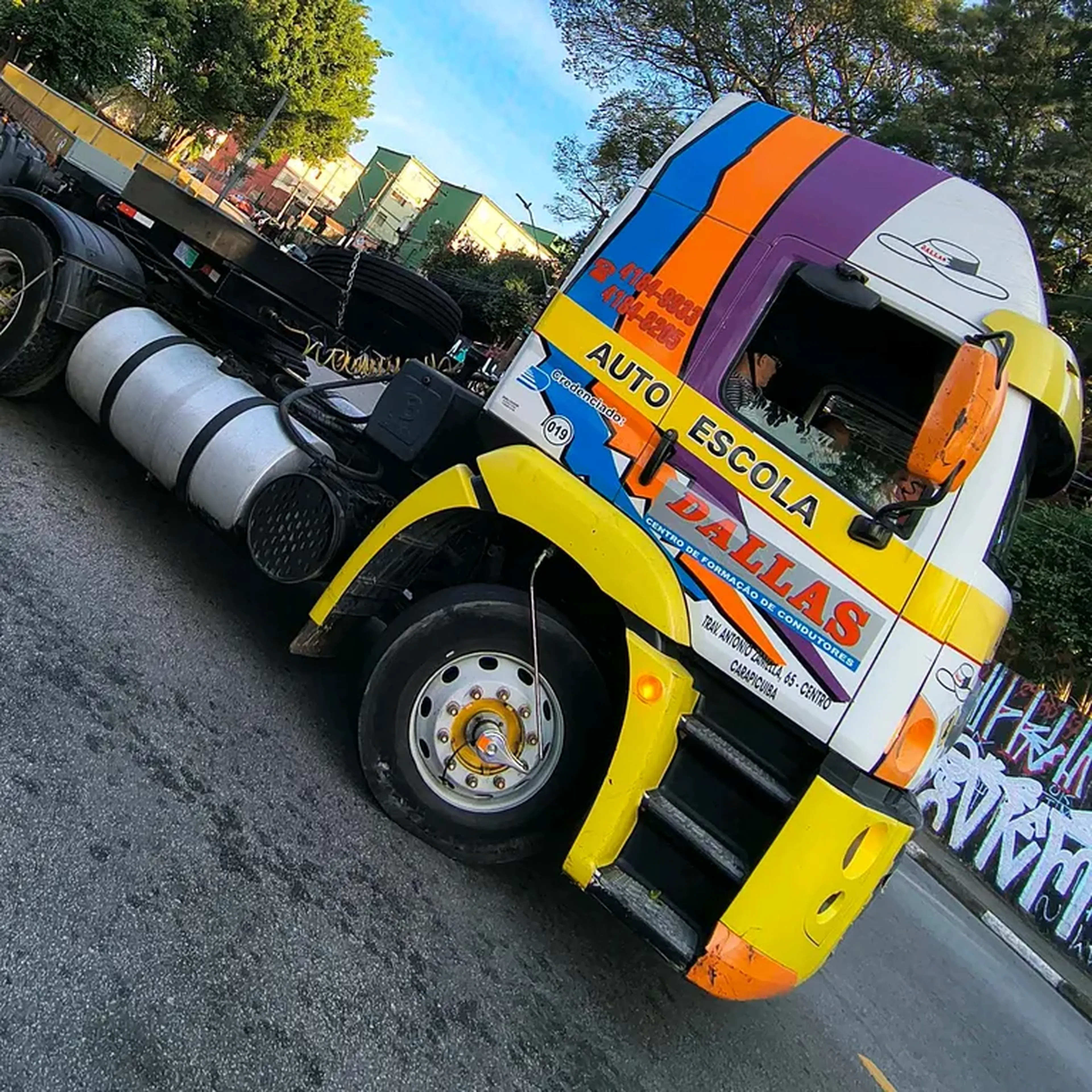 Habilitação categoria E (carreta) com dez aulas práticas imagem