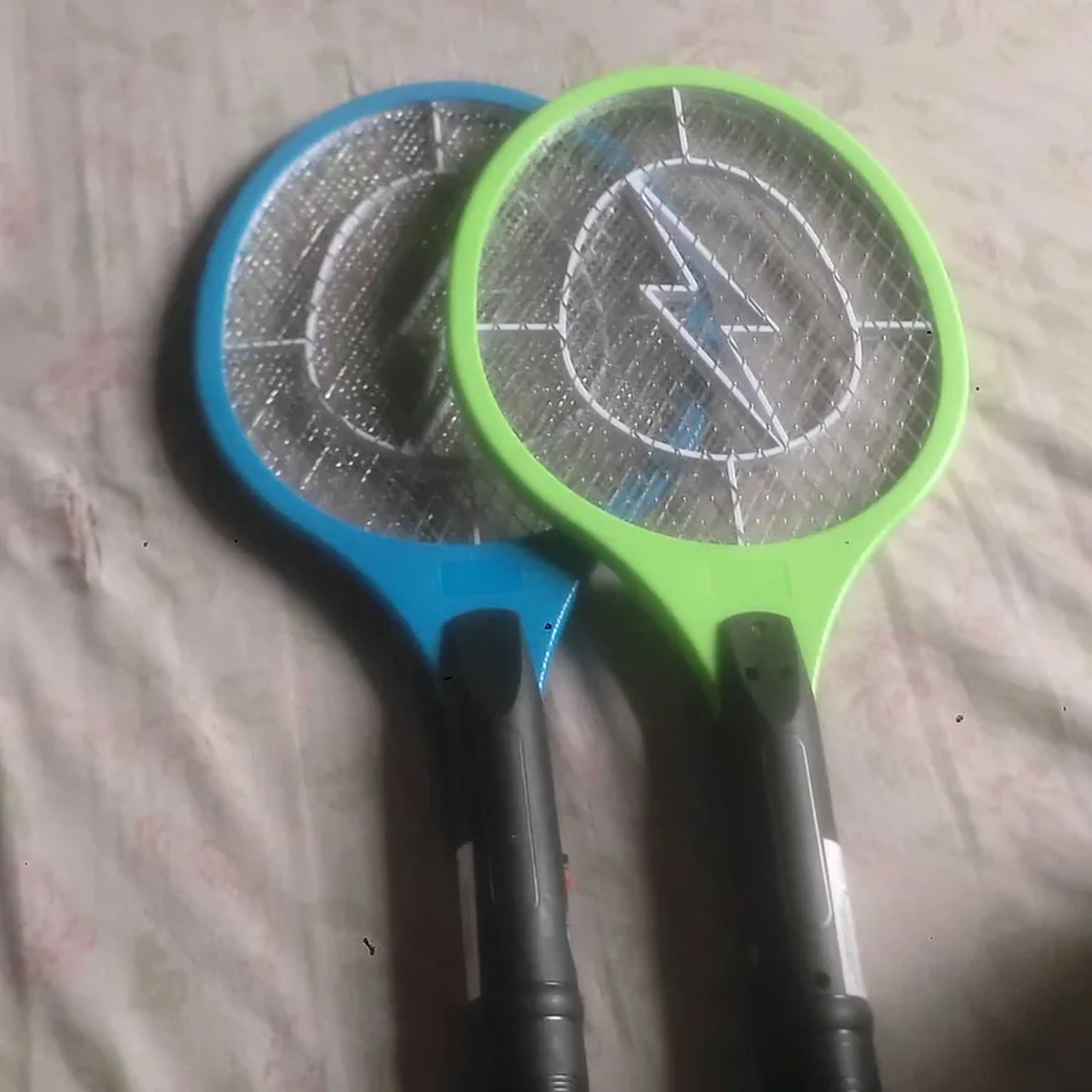 Raquete mata mosca recarregável imagem