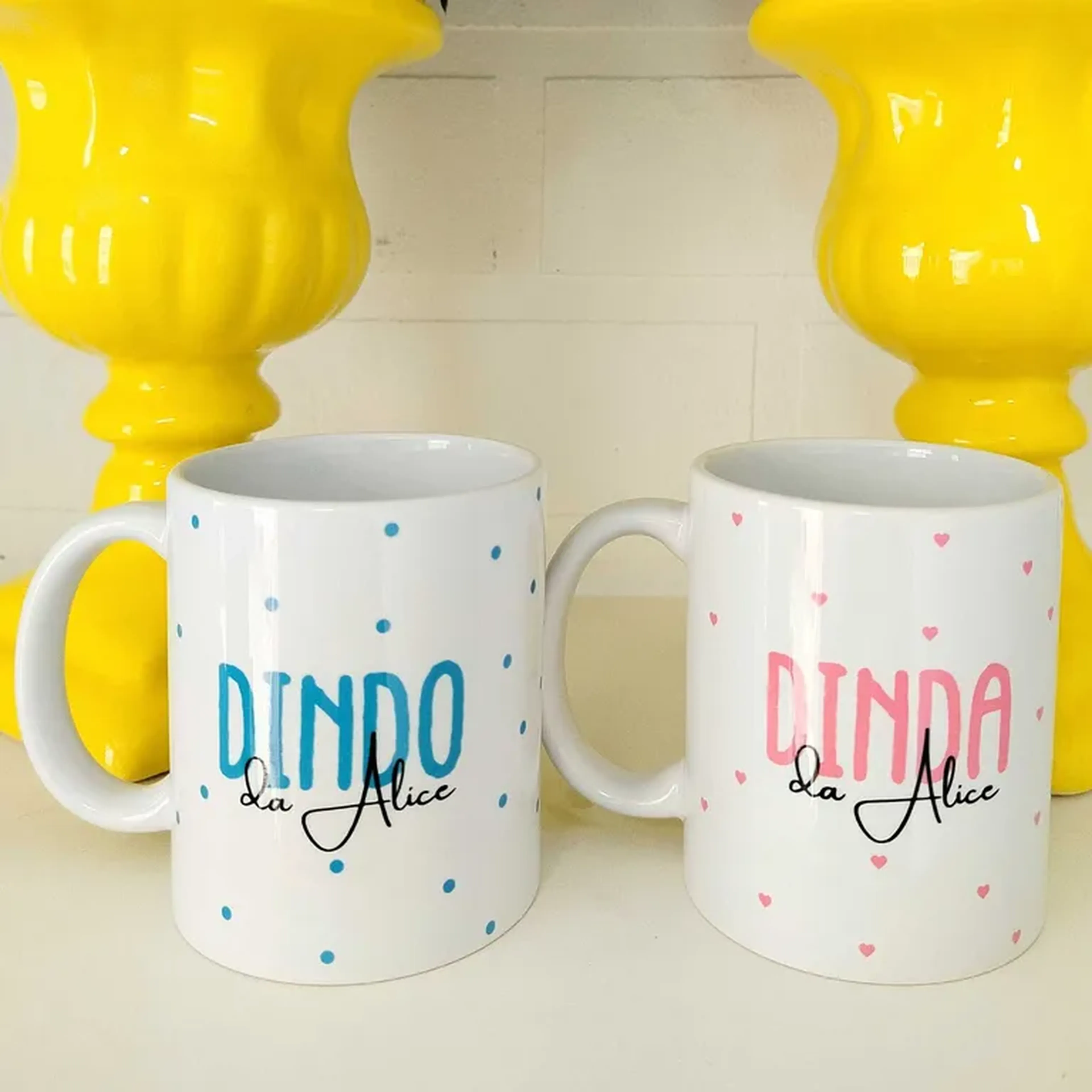 Caneca de porcelana branca imagem