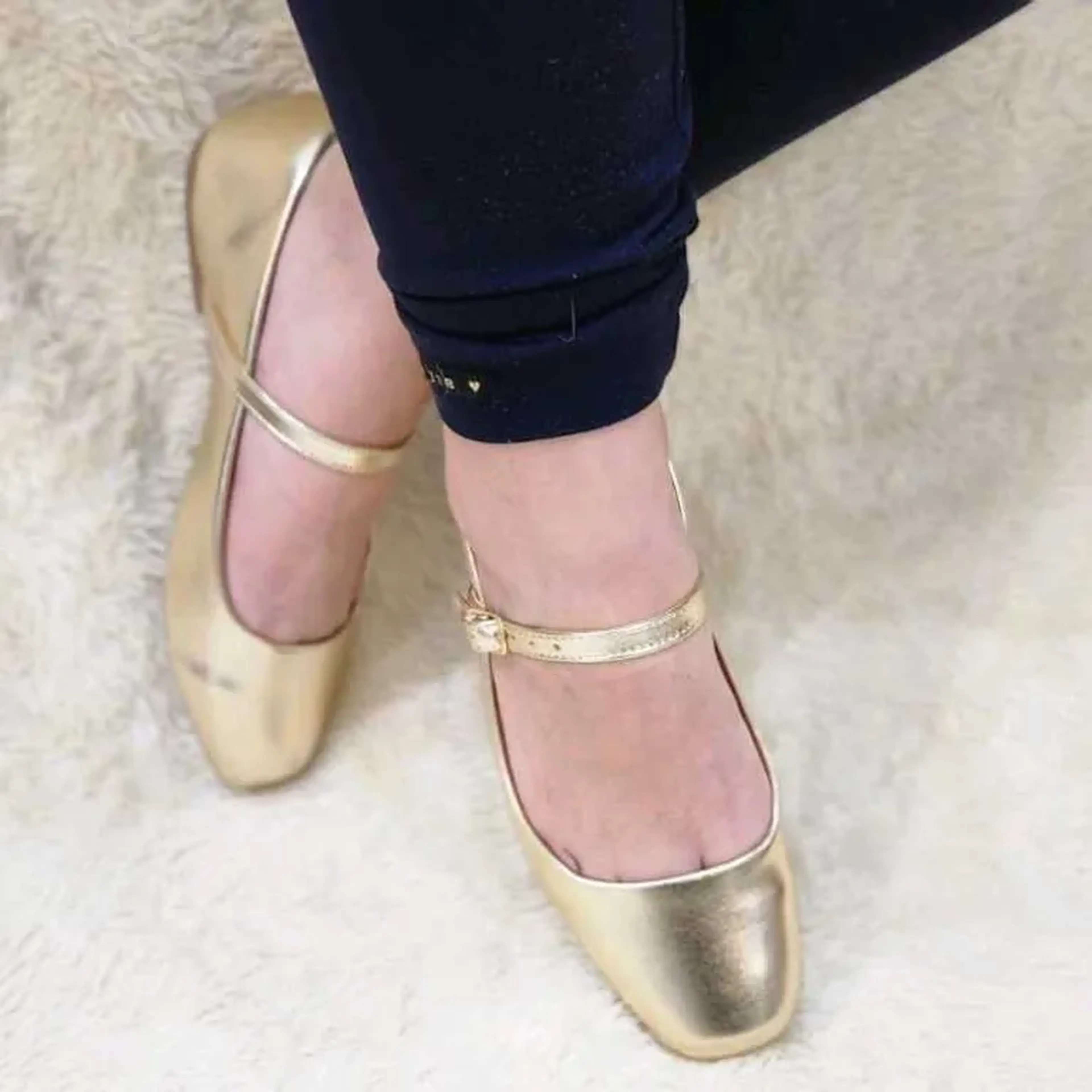 Sapatilha Boneca Dourada imagem