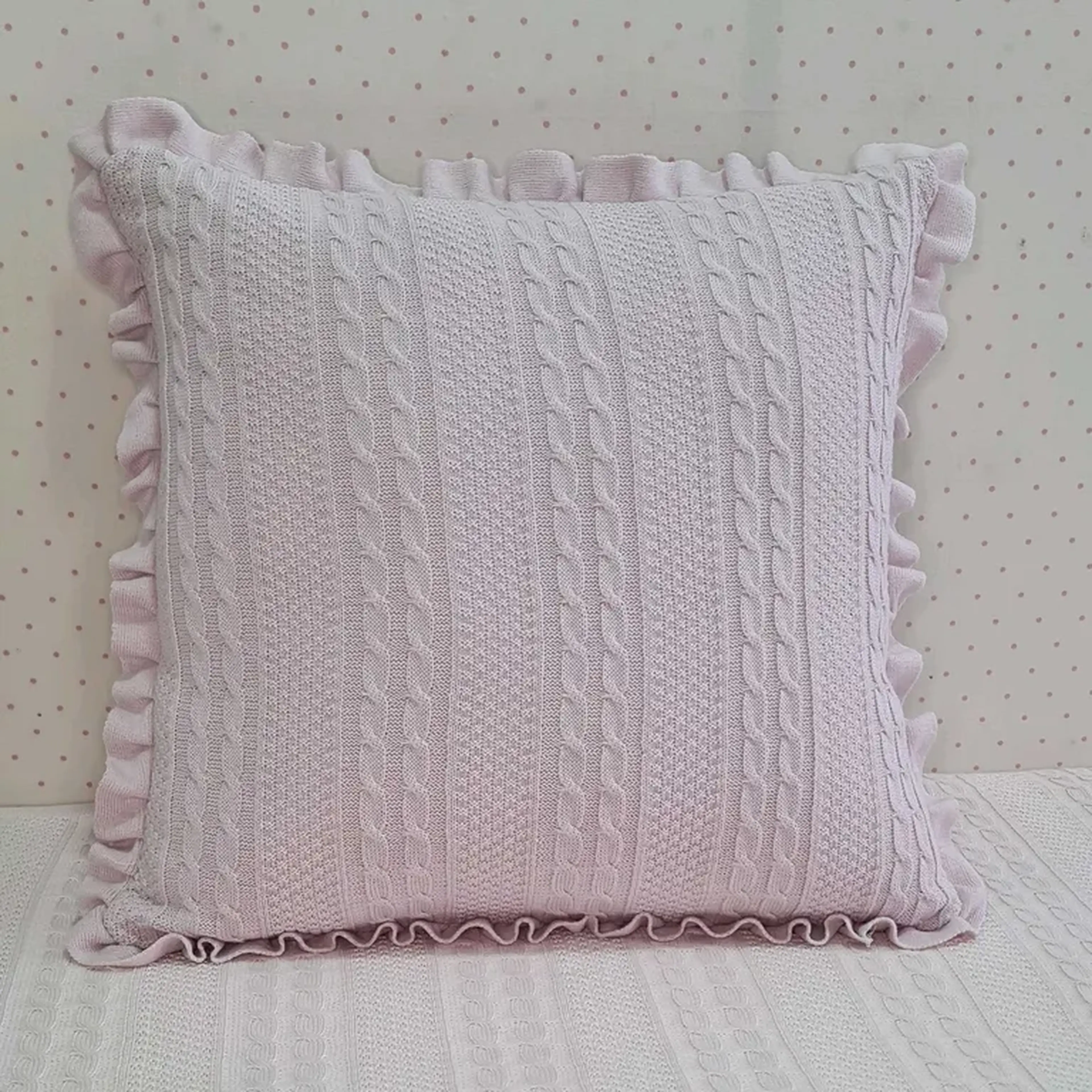 almofada tricô babados rosa lilás imagem