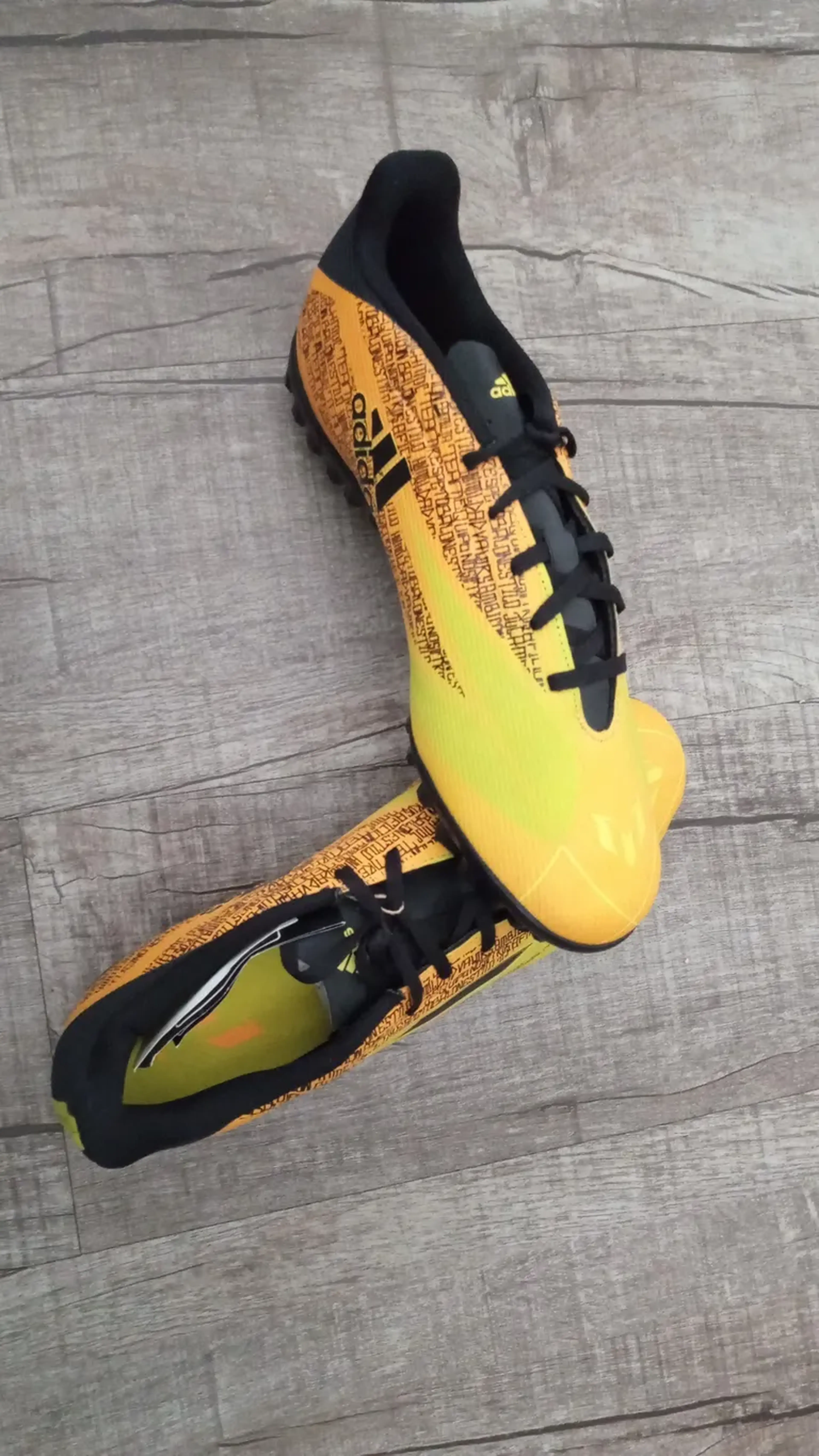Chuteira society Br 40 Br 41 2x Br 42 Adidas Speed flow origin imagem