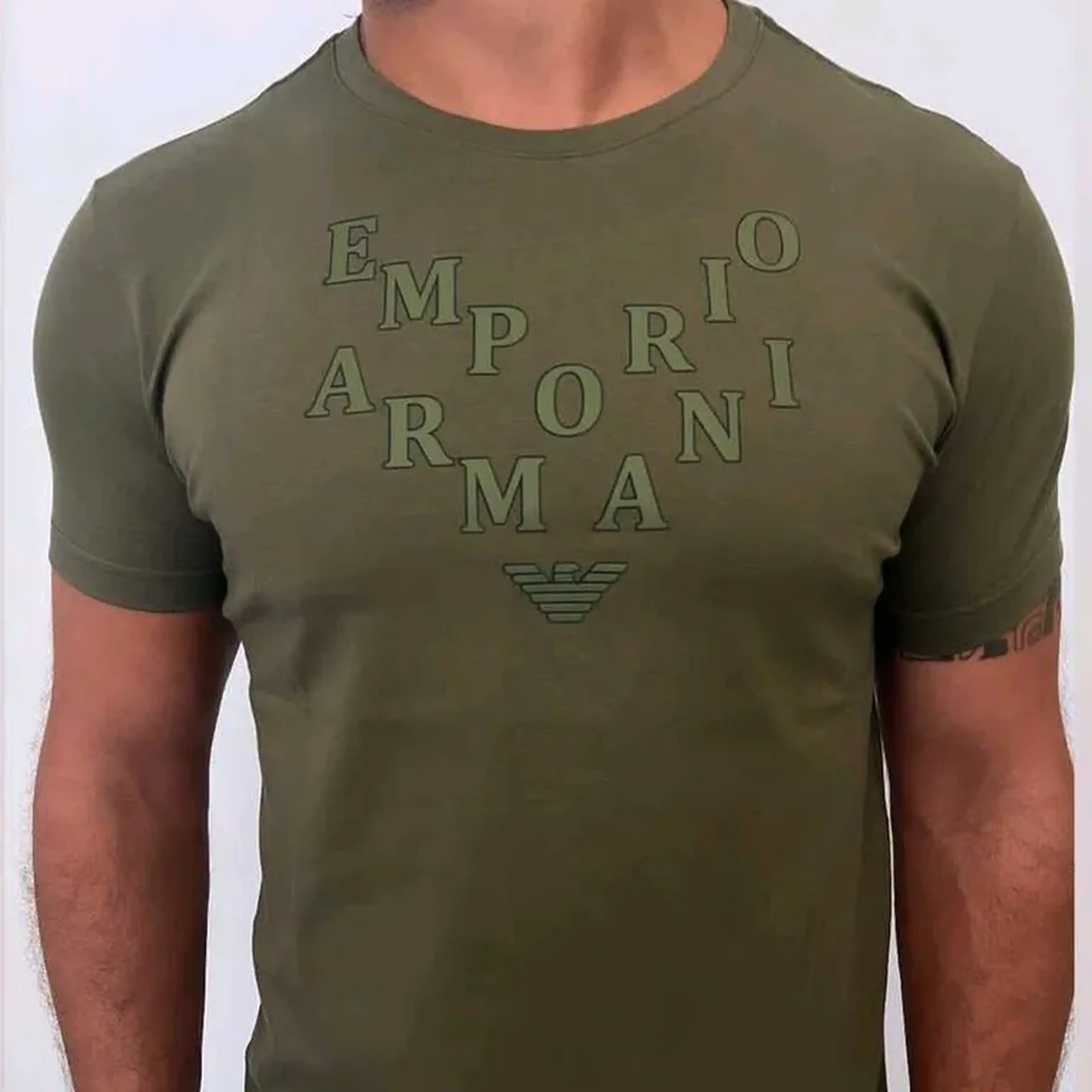 Camiseta Emp Armani verde militar M imagem
