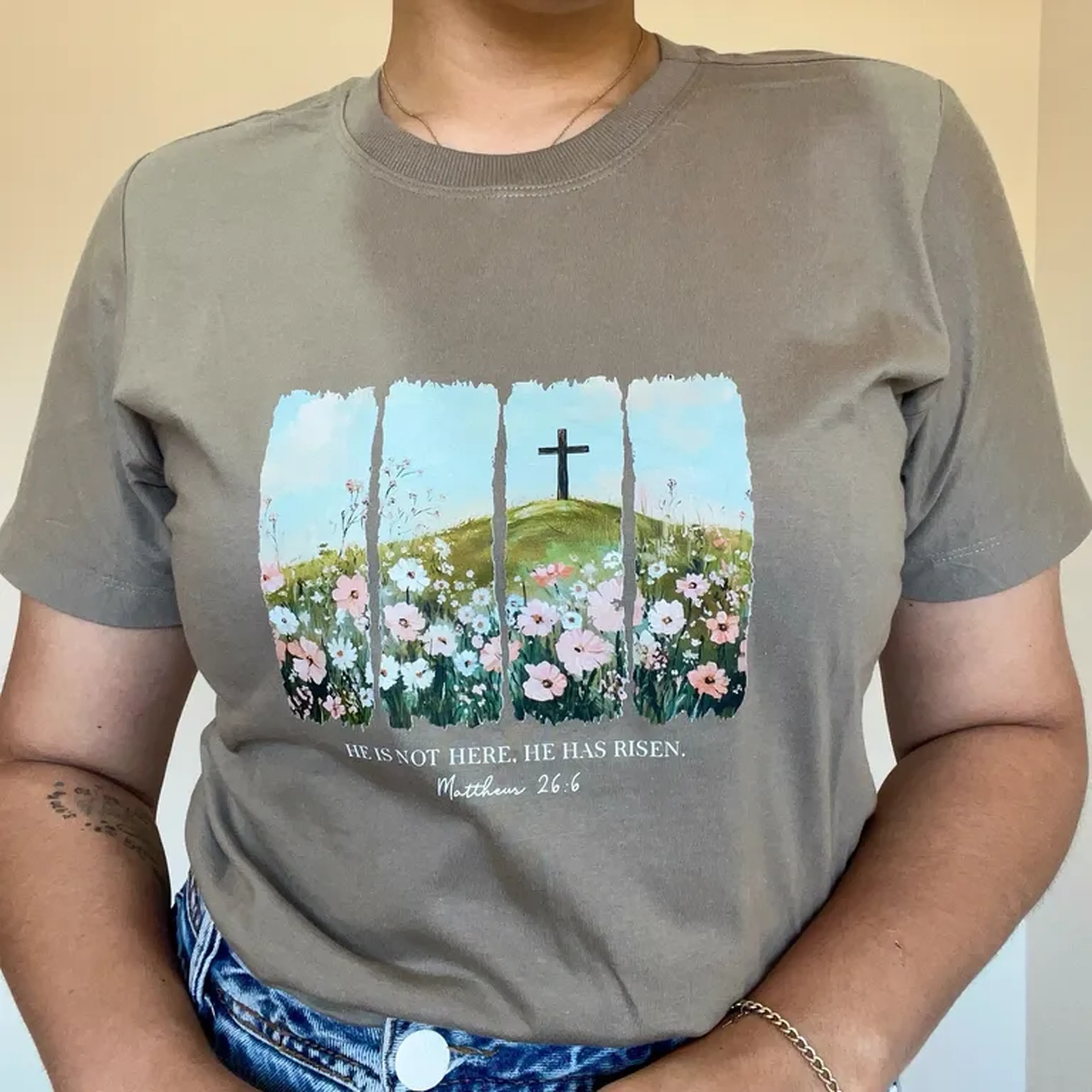 T-shirt Cruz jardim cinza imagem