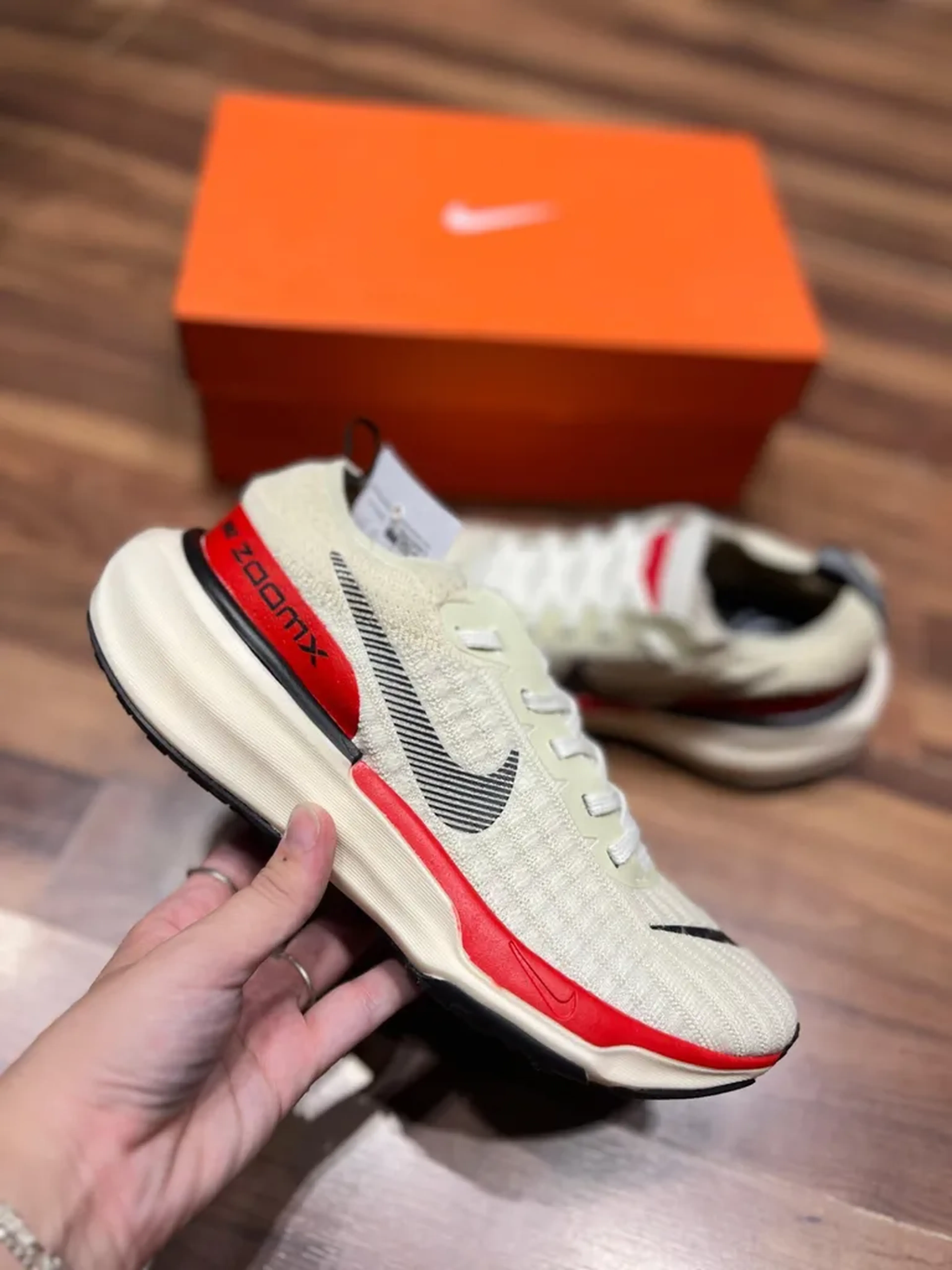 Tênis Nike Zoom X imagem