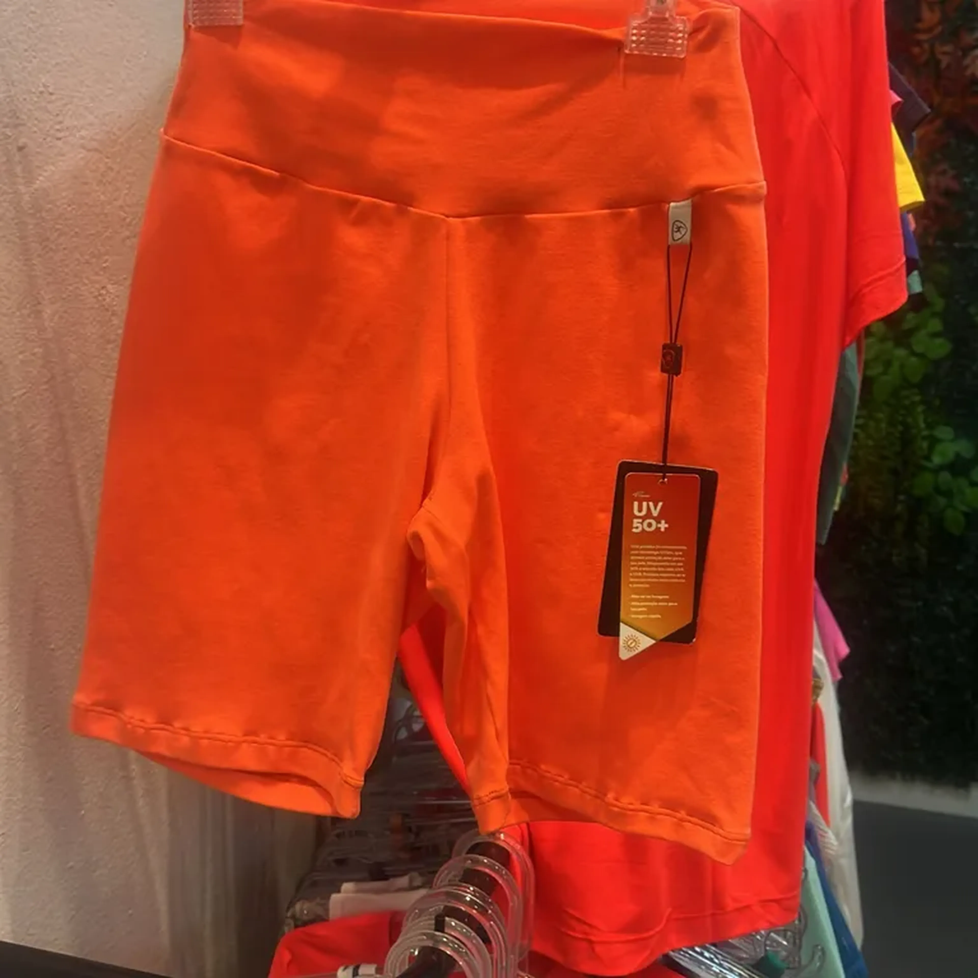 short liso M imagem