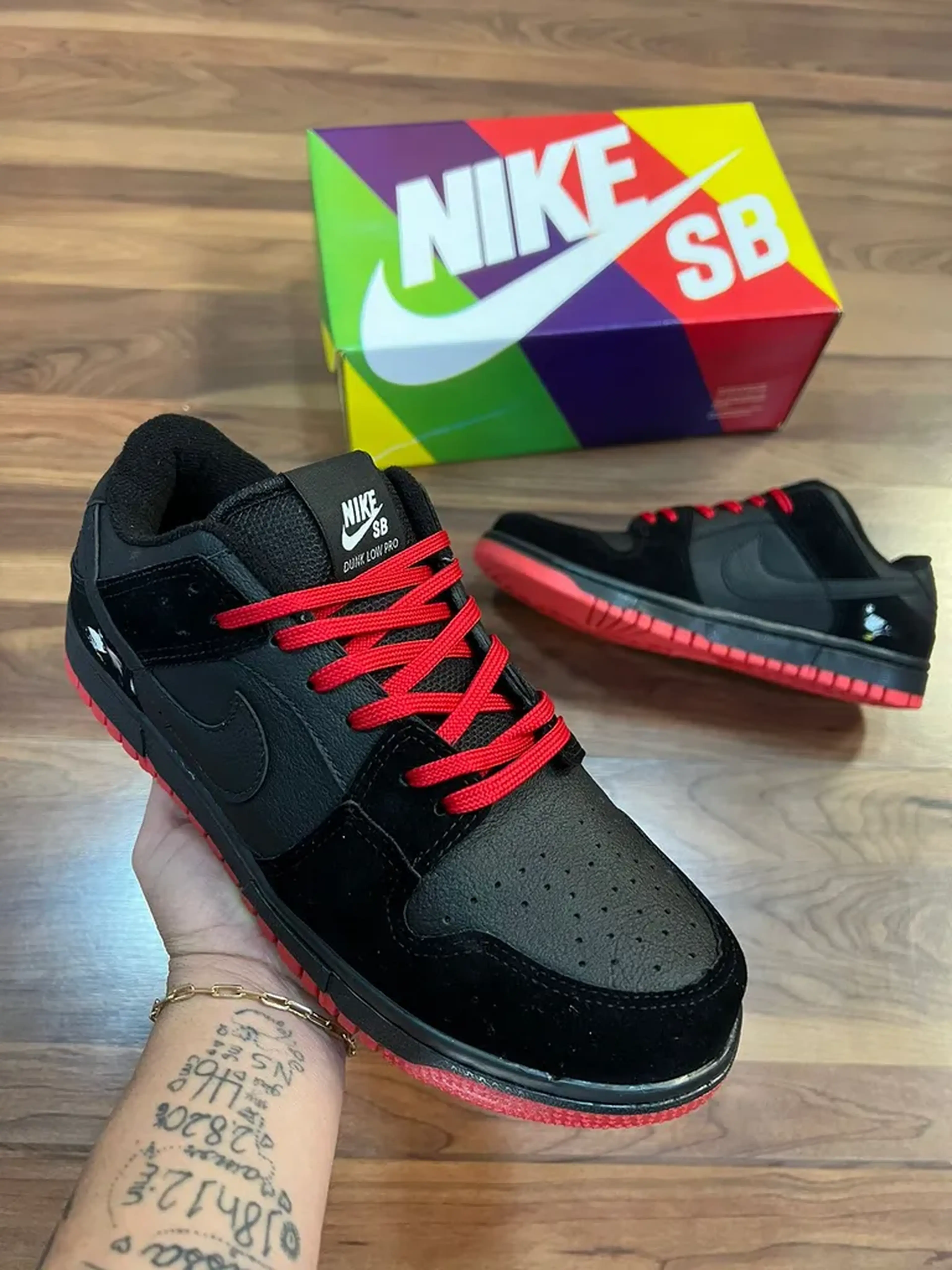 Tênis Masculino Nike SB Dunk Staple Black pigeon imagem