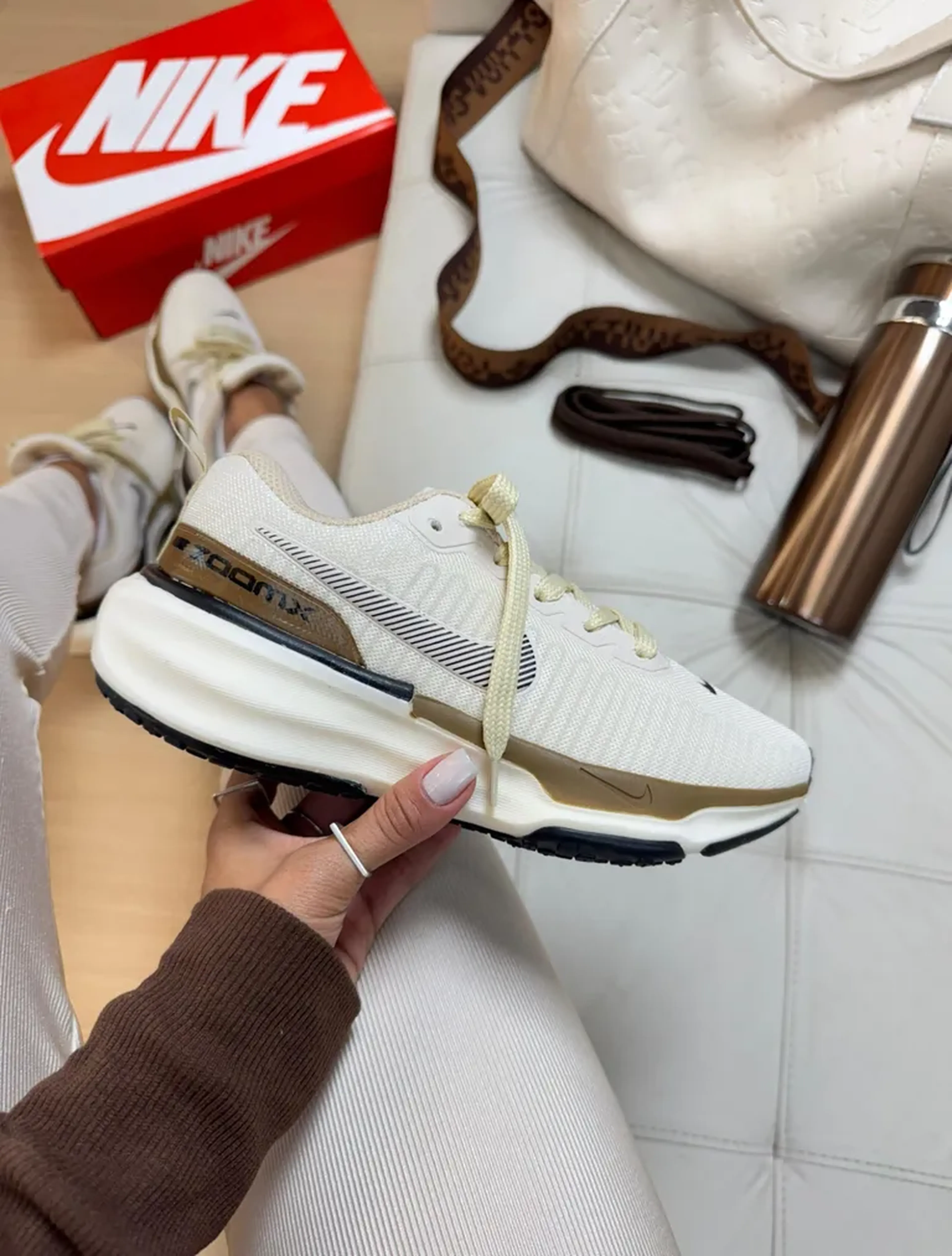 NIKE ZOOM X INVINCIBLE RUN 3 imagem