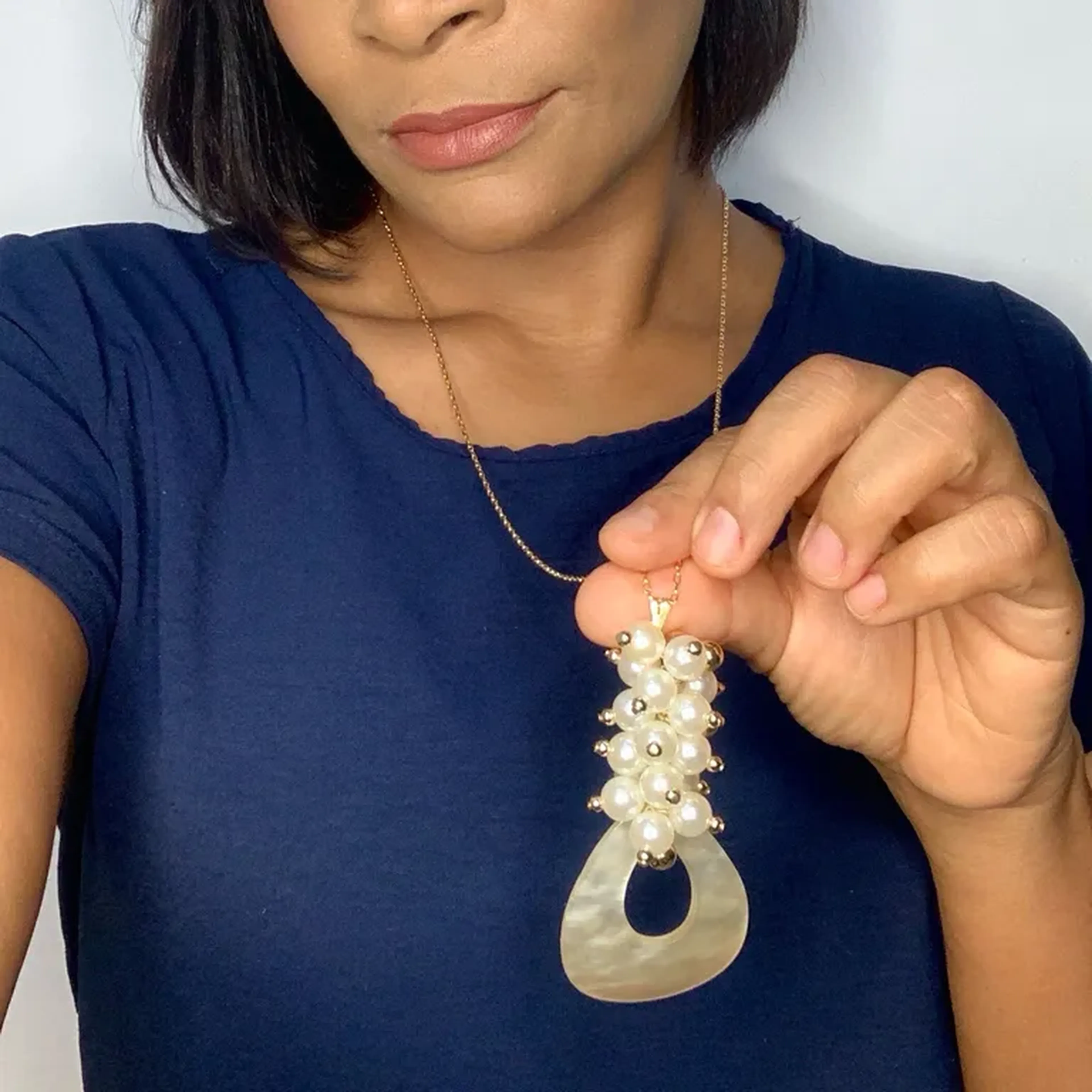 Colar longo pérolas imagem