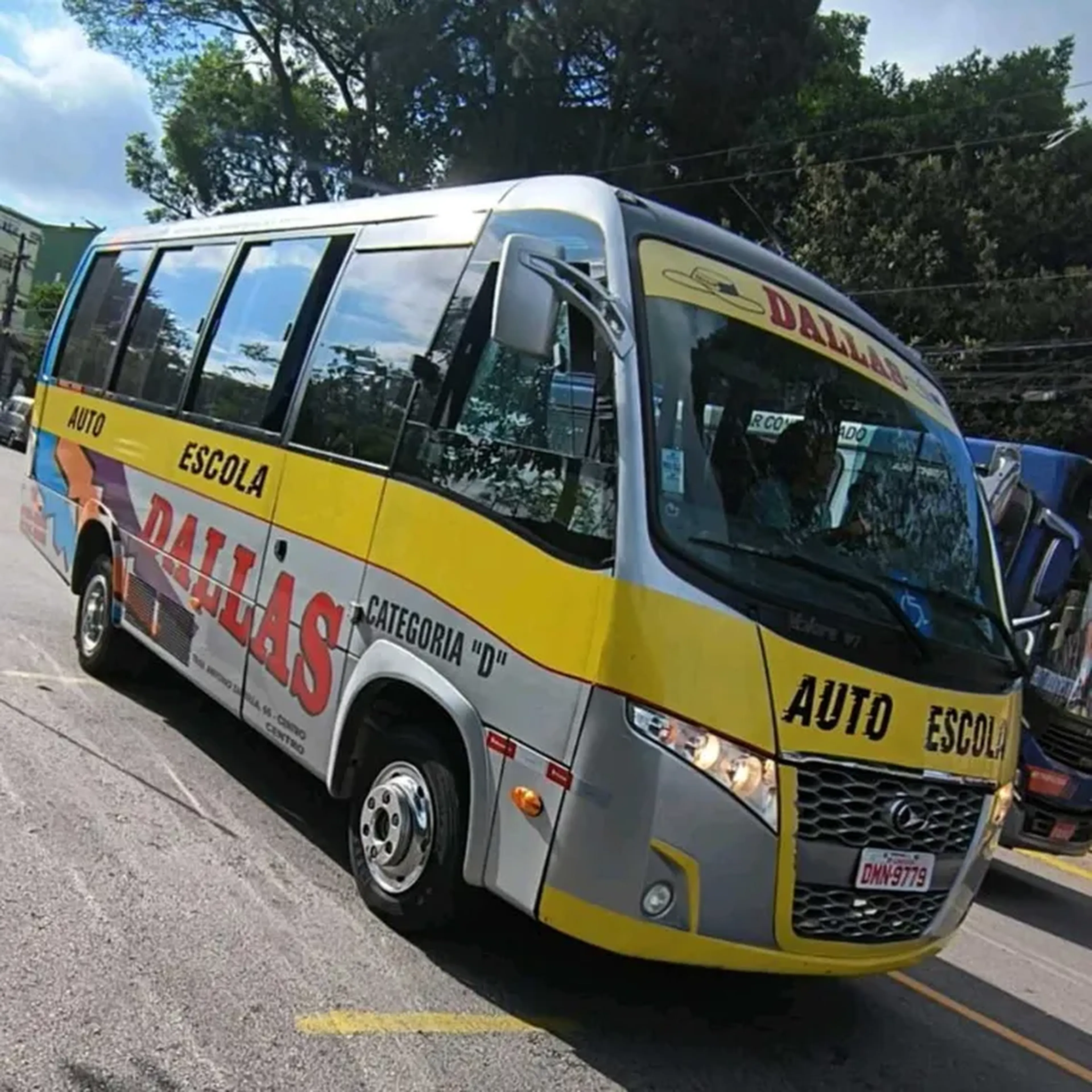 Habilitação categoria D (micro ônibus) com 10 aulas práticas imagem