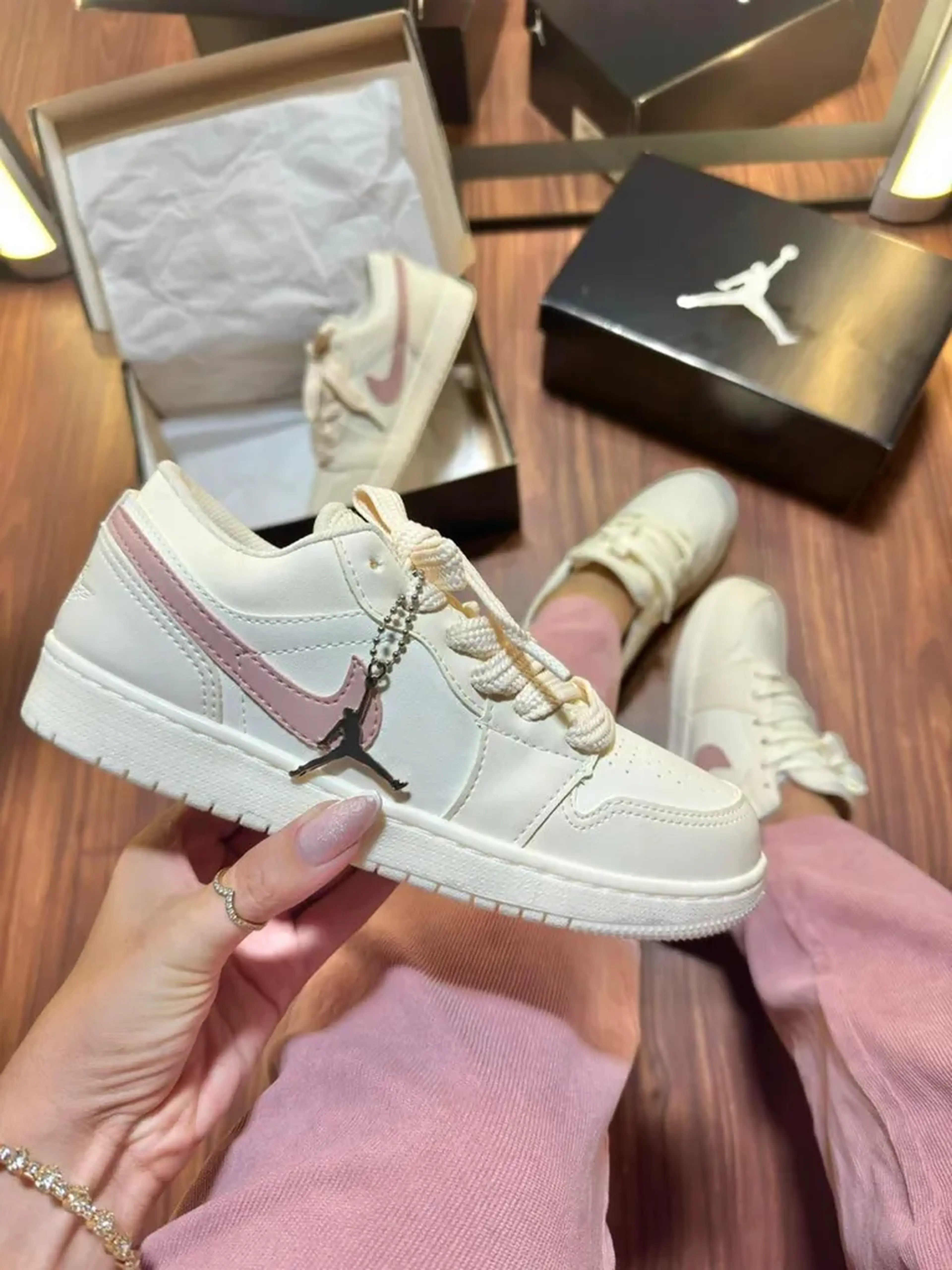 Nike jordan 1 low imagem
