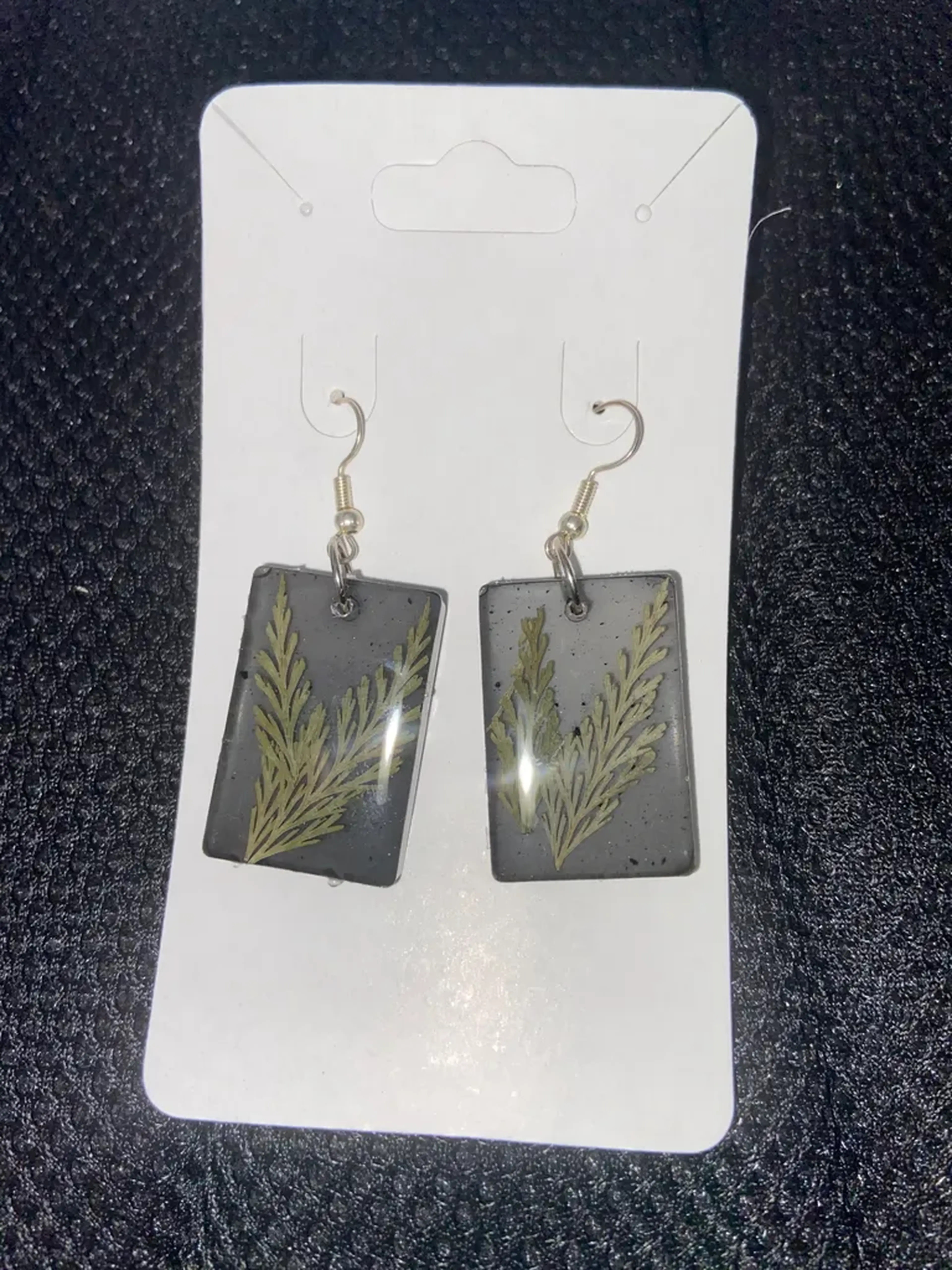 Brincos em resina com Folhas de Asplenium imagem