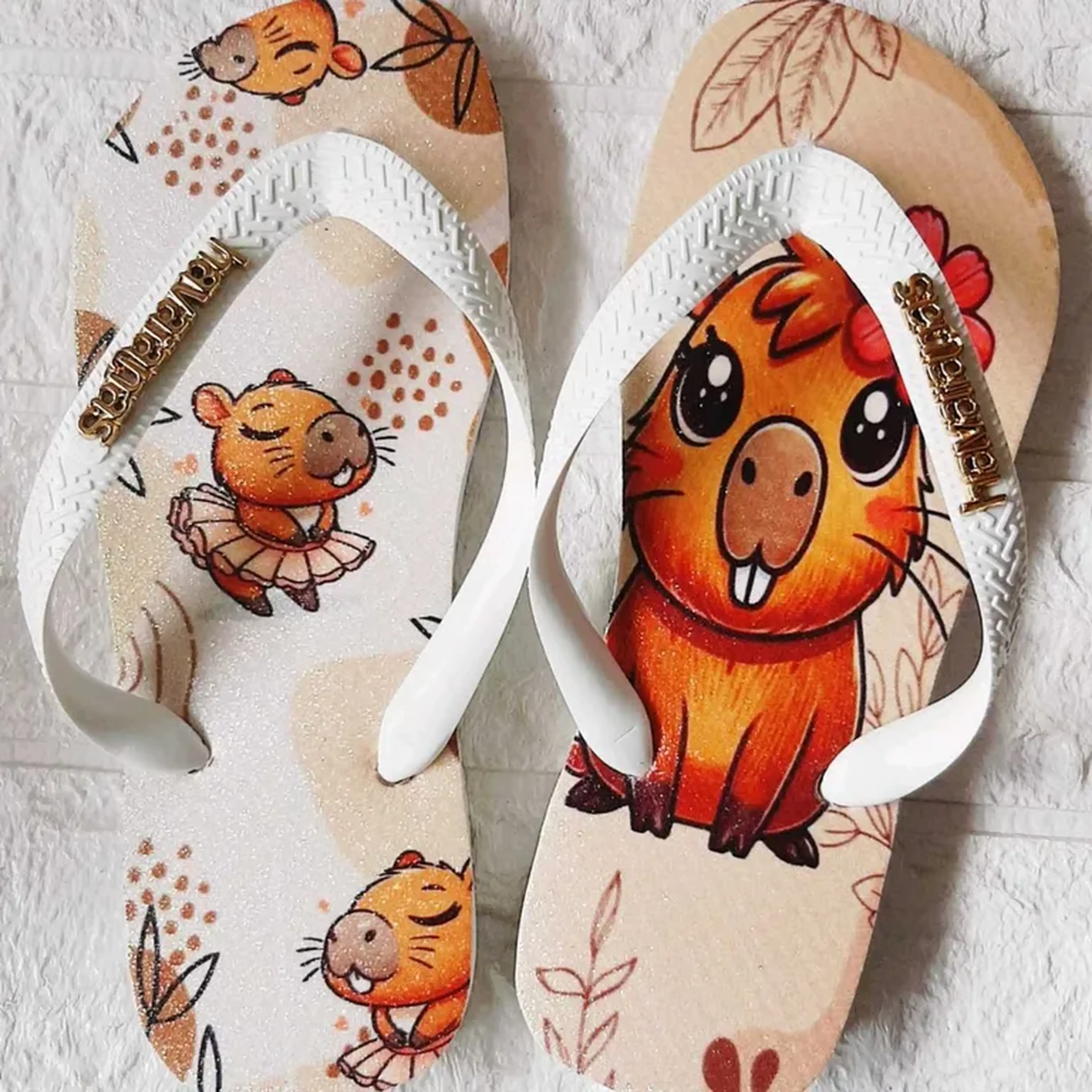 Lançamento havaianas capivaras kids e kit com caneca consultar imagem