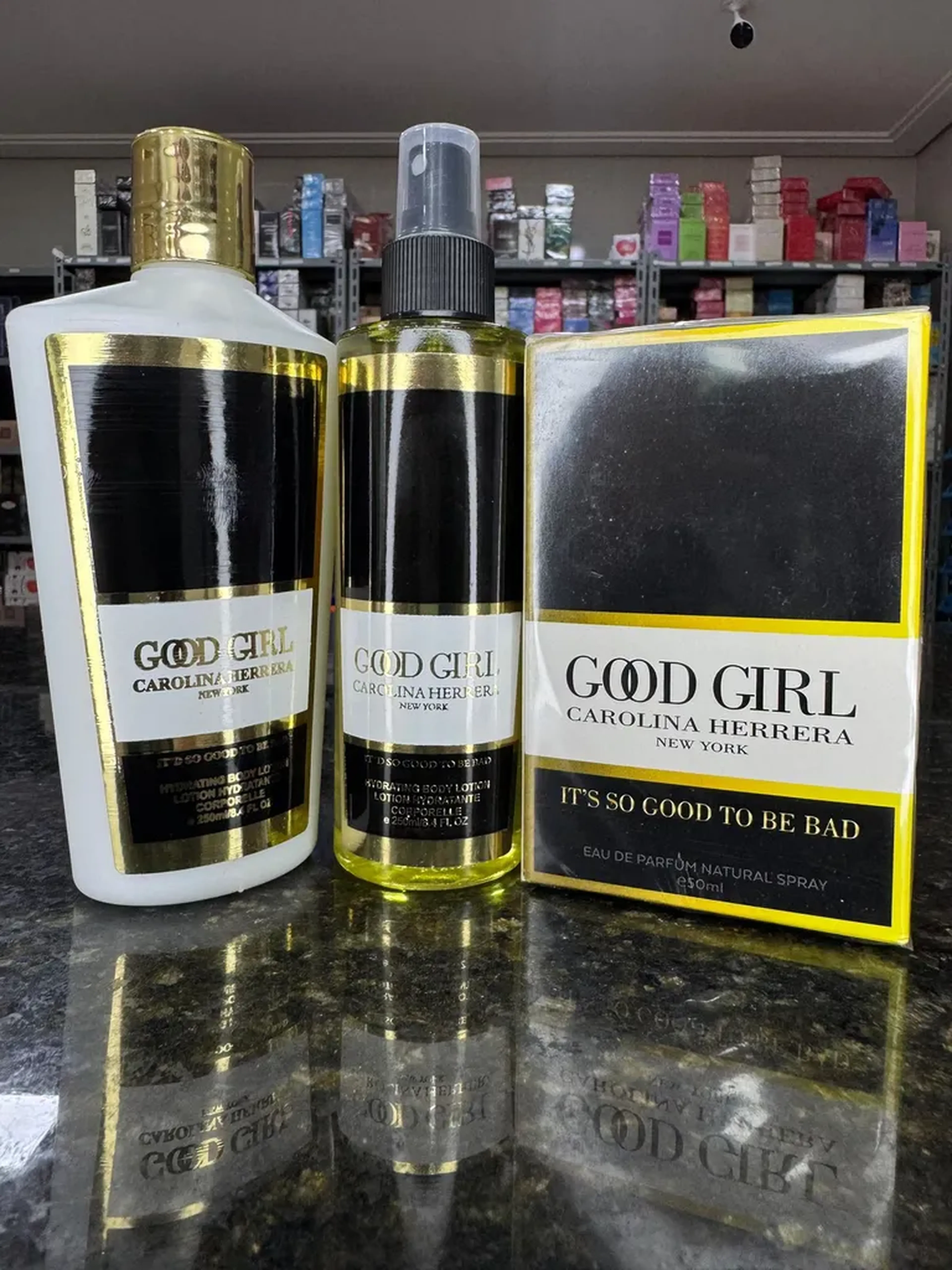 Kit Feminino Good Girl-Perfume 50ml+Body Splash+Hidratante) imagem