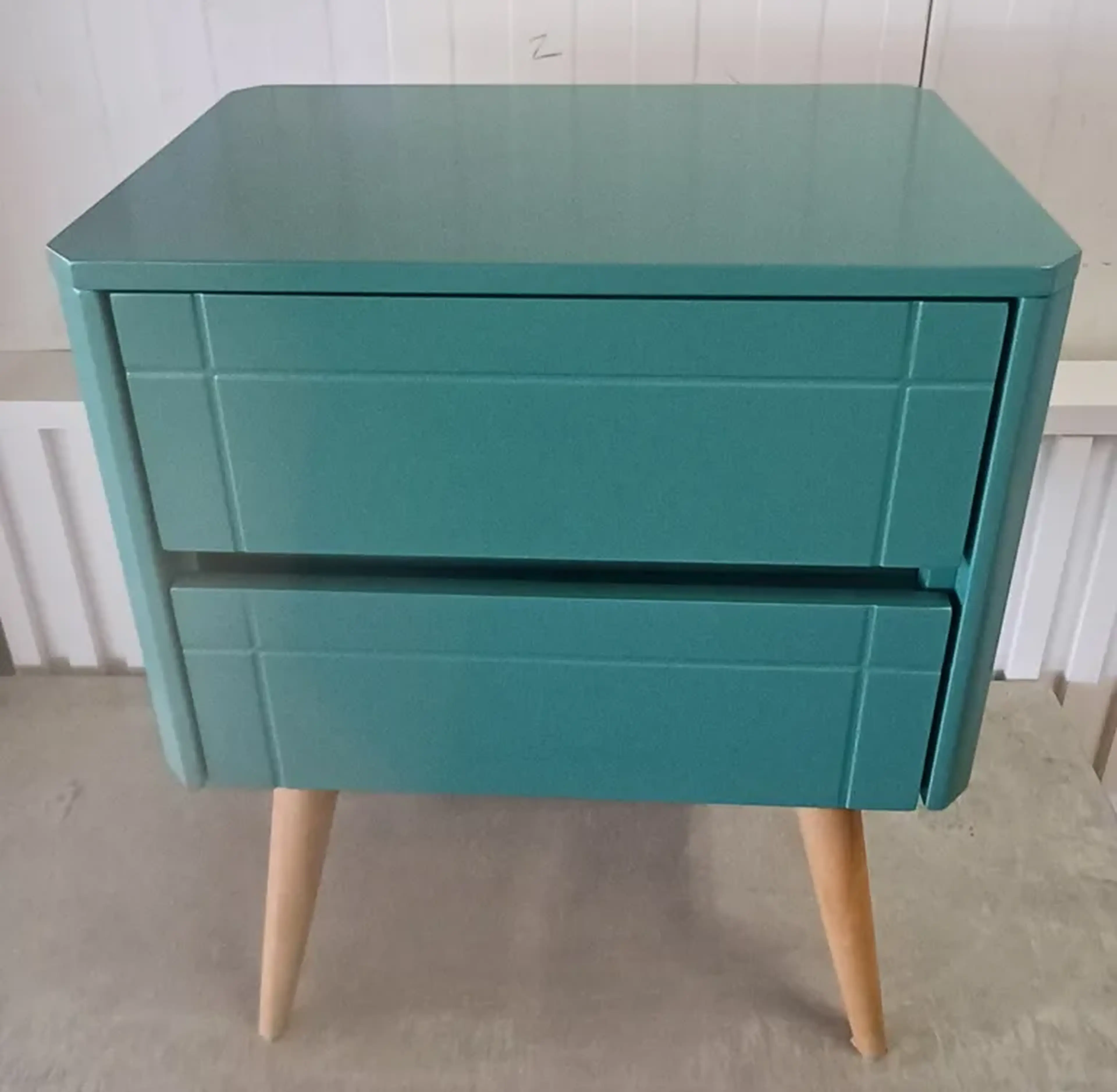 Mesa de Cabeceira Flow laca 2 gavetas imagem