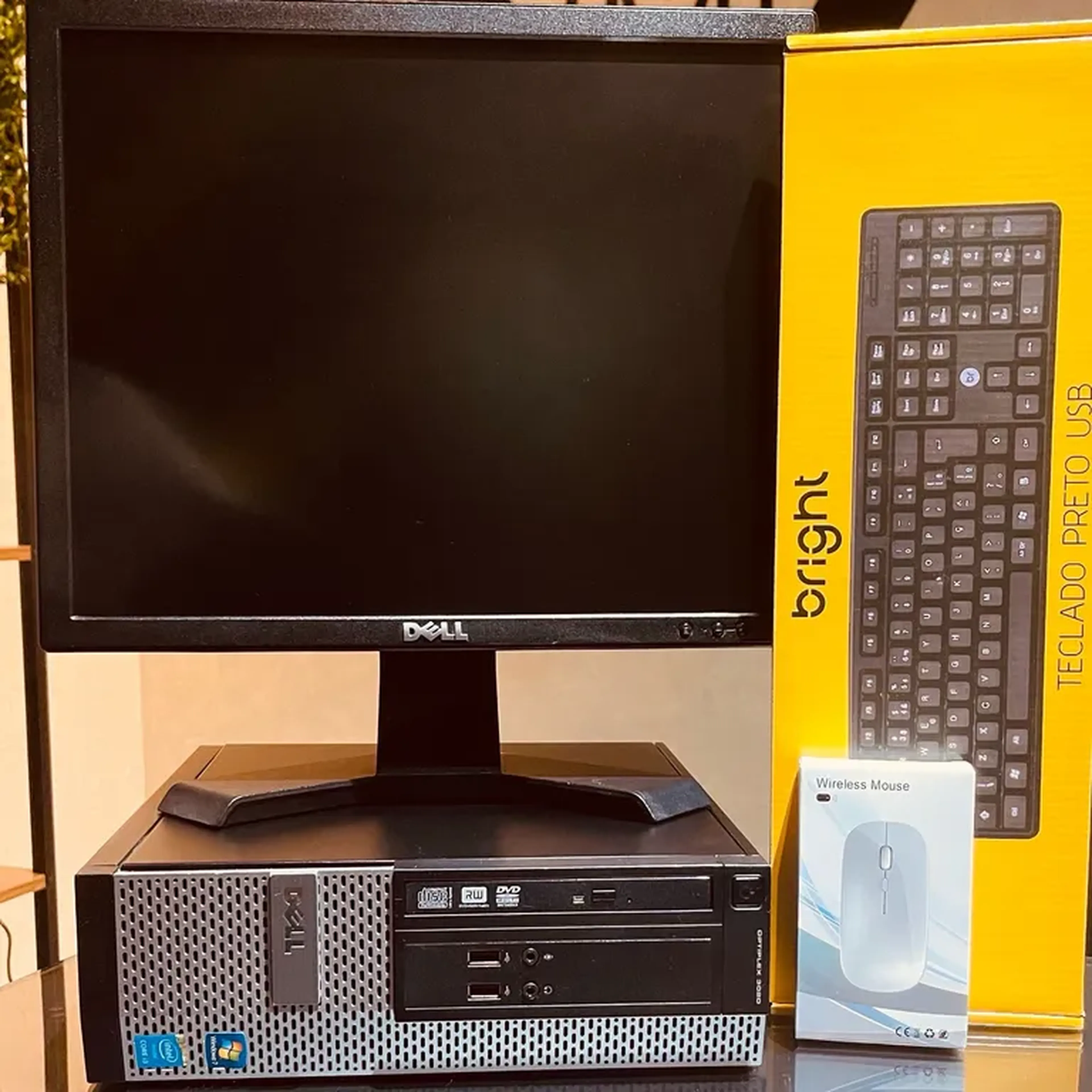 kit Monitor e CPU DELL Processador i3 imagem