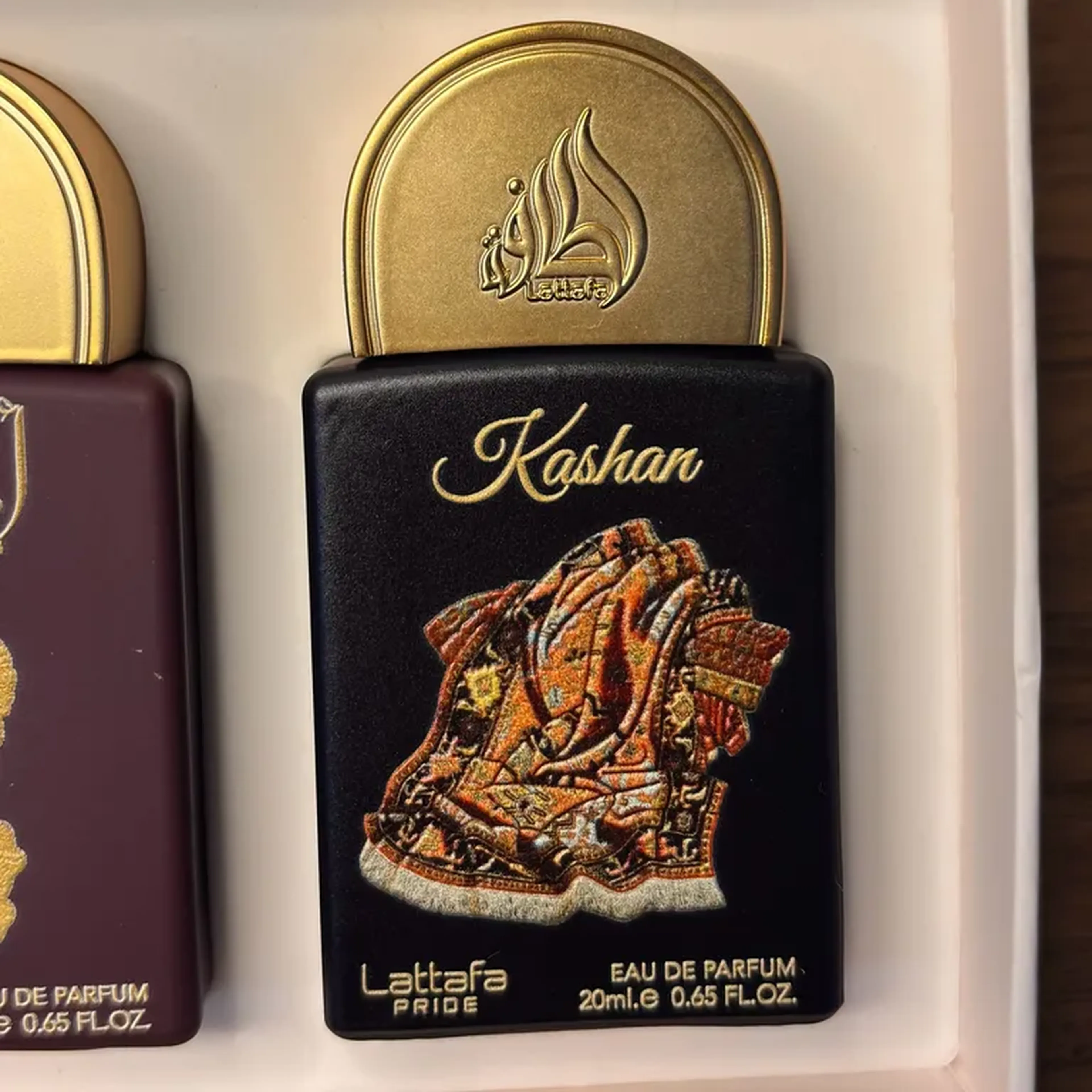 Kashan 20ml Lattafa imagem