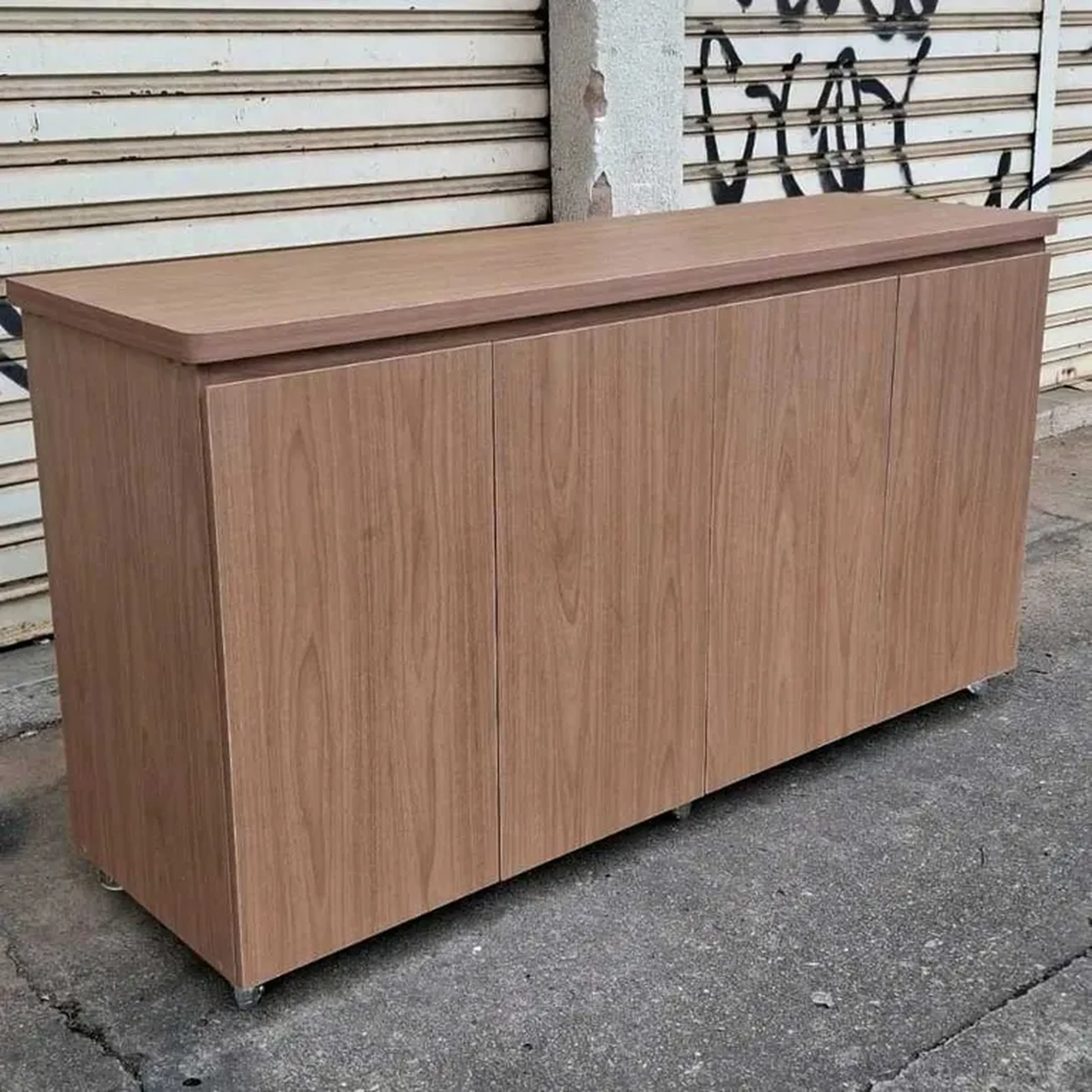 Balcão tipo buffet 4 portas 140x85x45 imagem