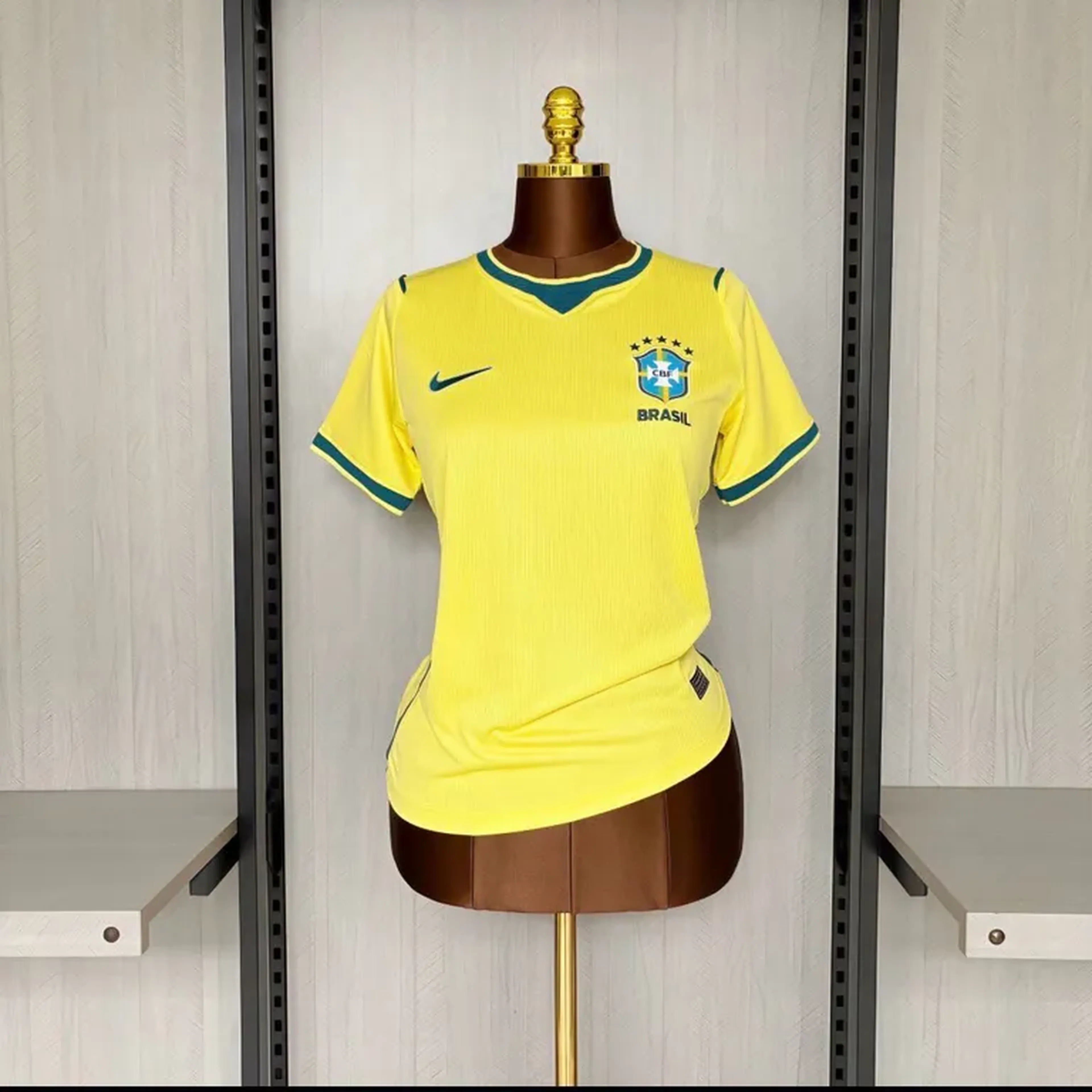 Camisa Feminina da Seleção brasileira (Copa do Mundo 2026) imagem